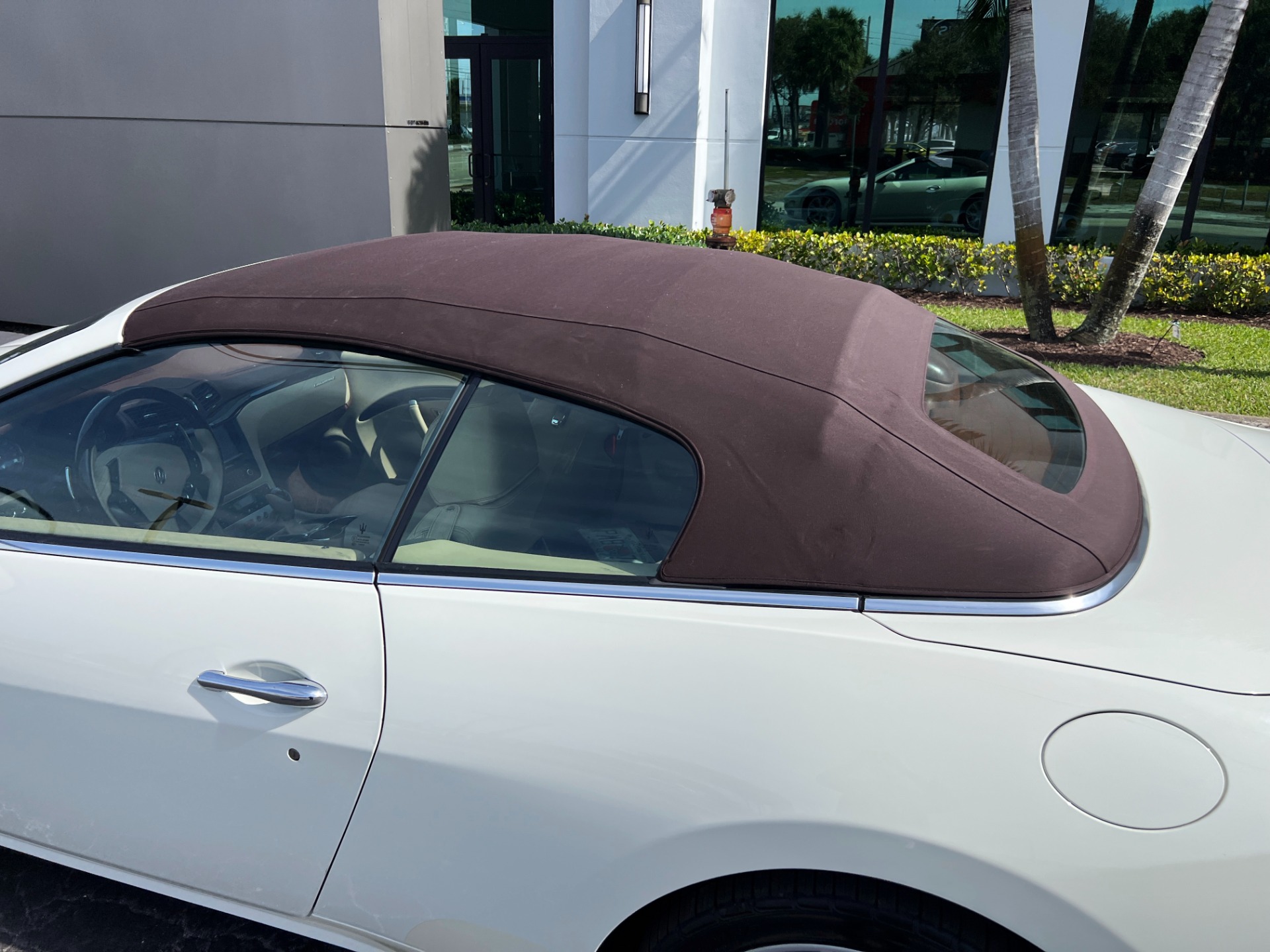 Used-2012-Maserati-GranTurismo