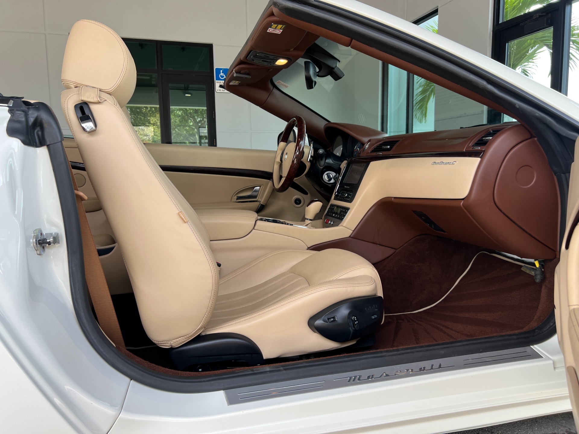 Used-2012-Maserati-GranTurismo