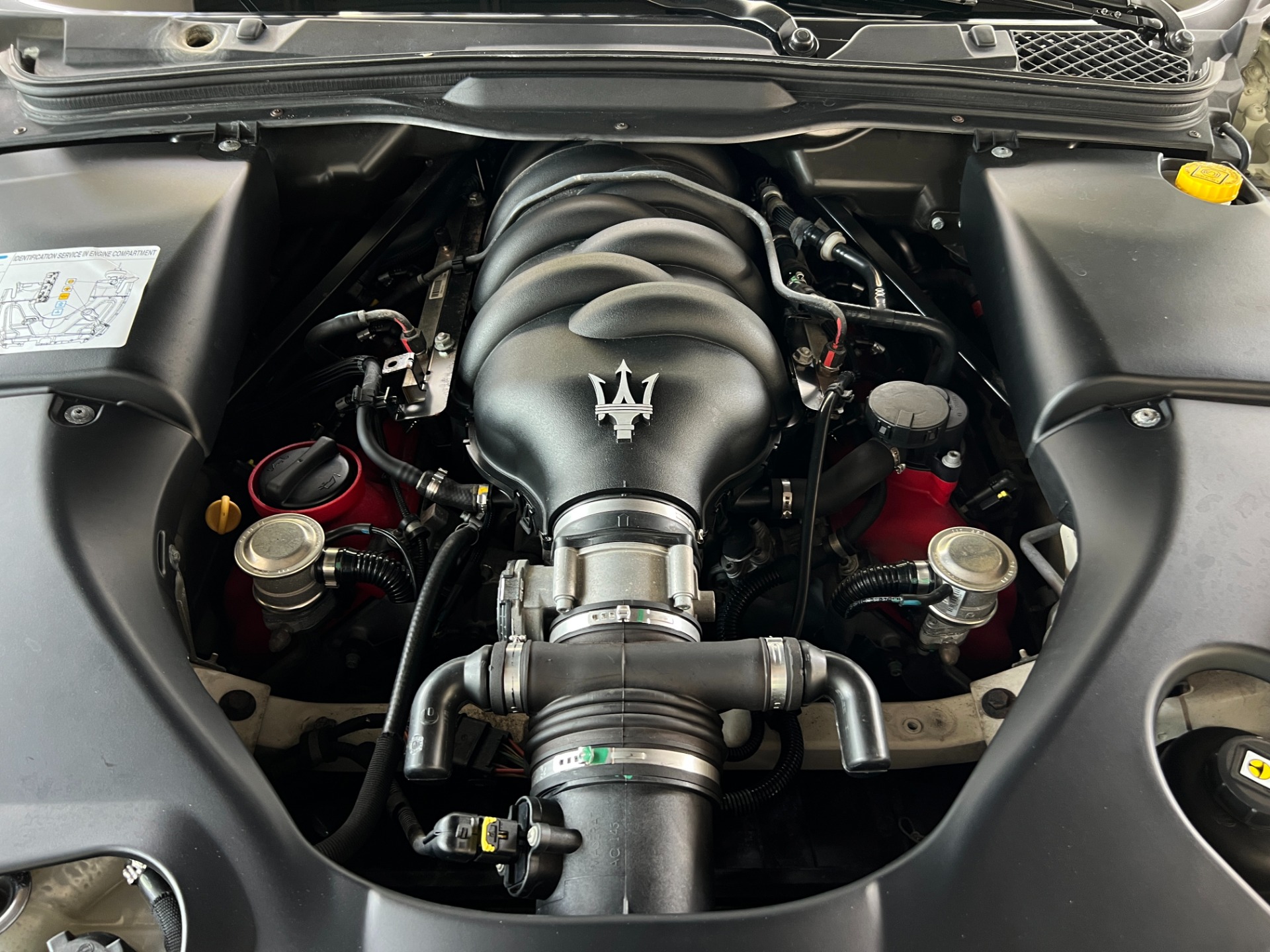 Used-2012-Maserati-GranTurismo
