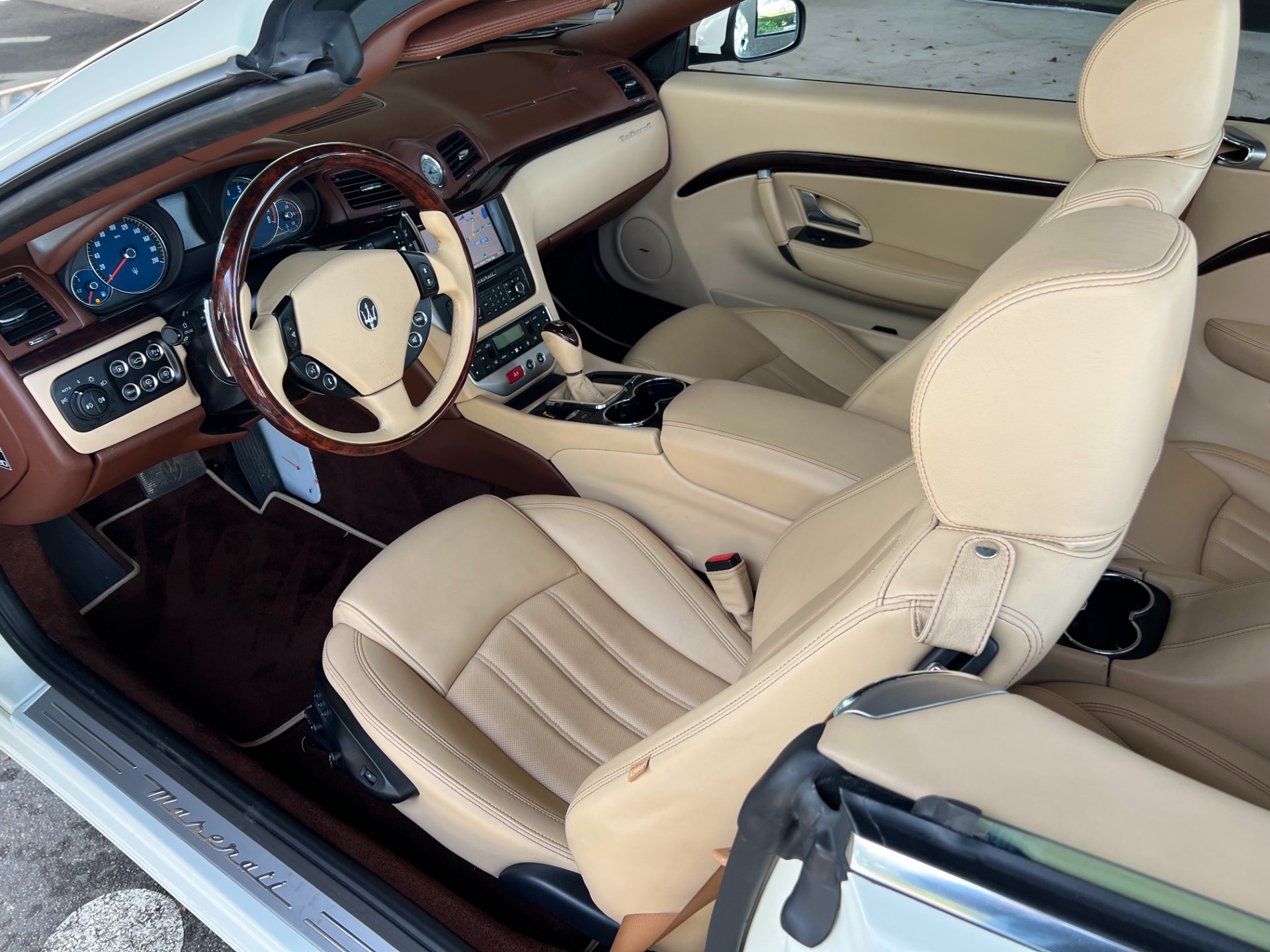 Used-2012-Maserati-GranTurismo