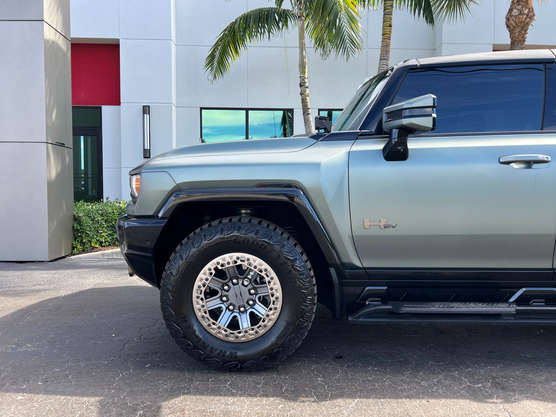 Used-2024-GMC-HUMMER-EV-3X