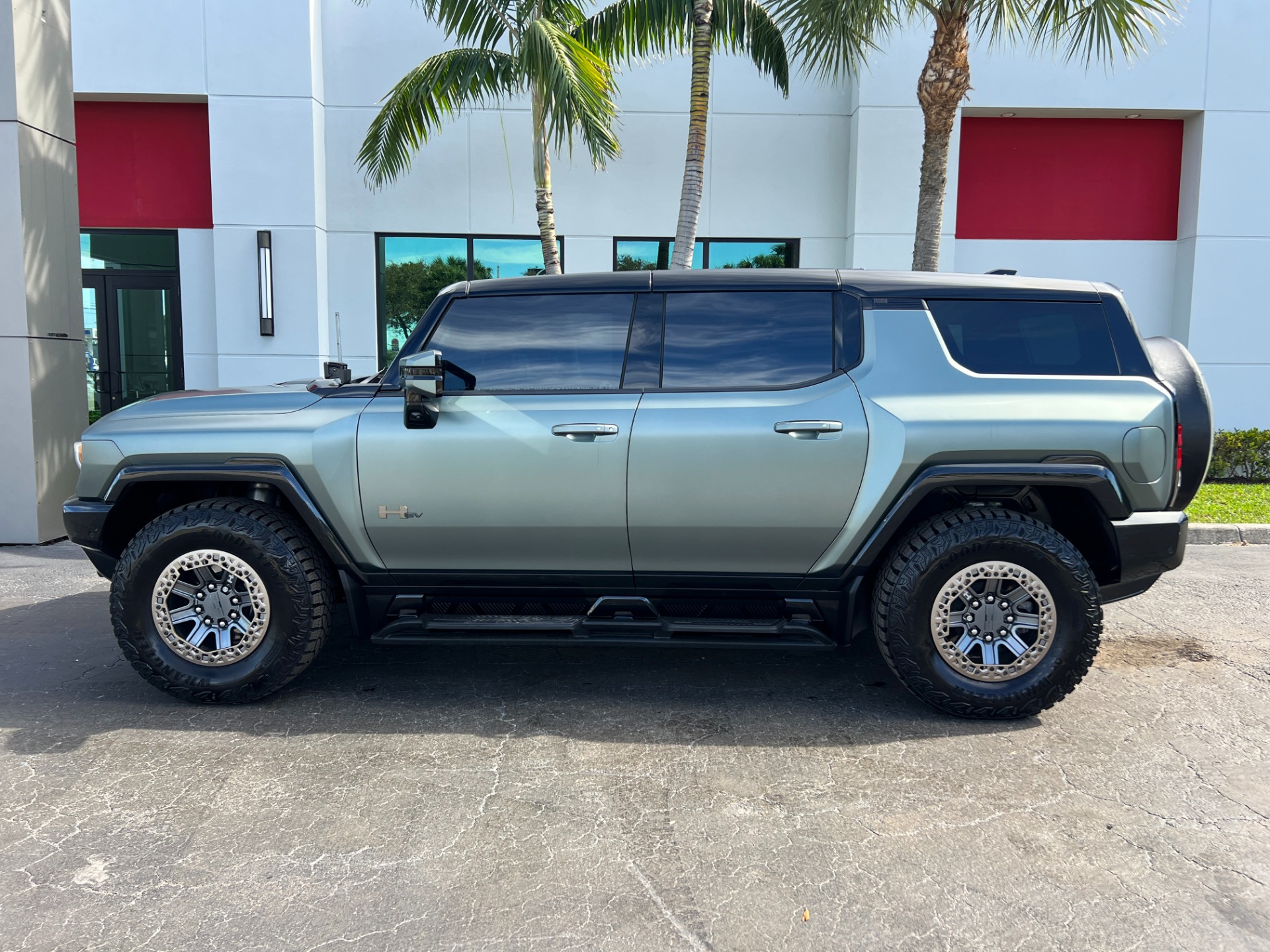 Used-2024-GMC-HUMMER-EV-3X