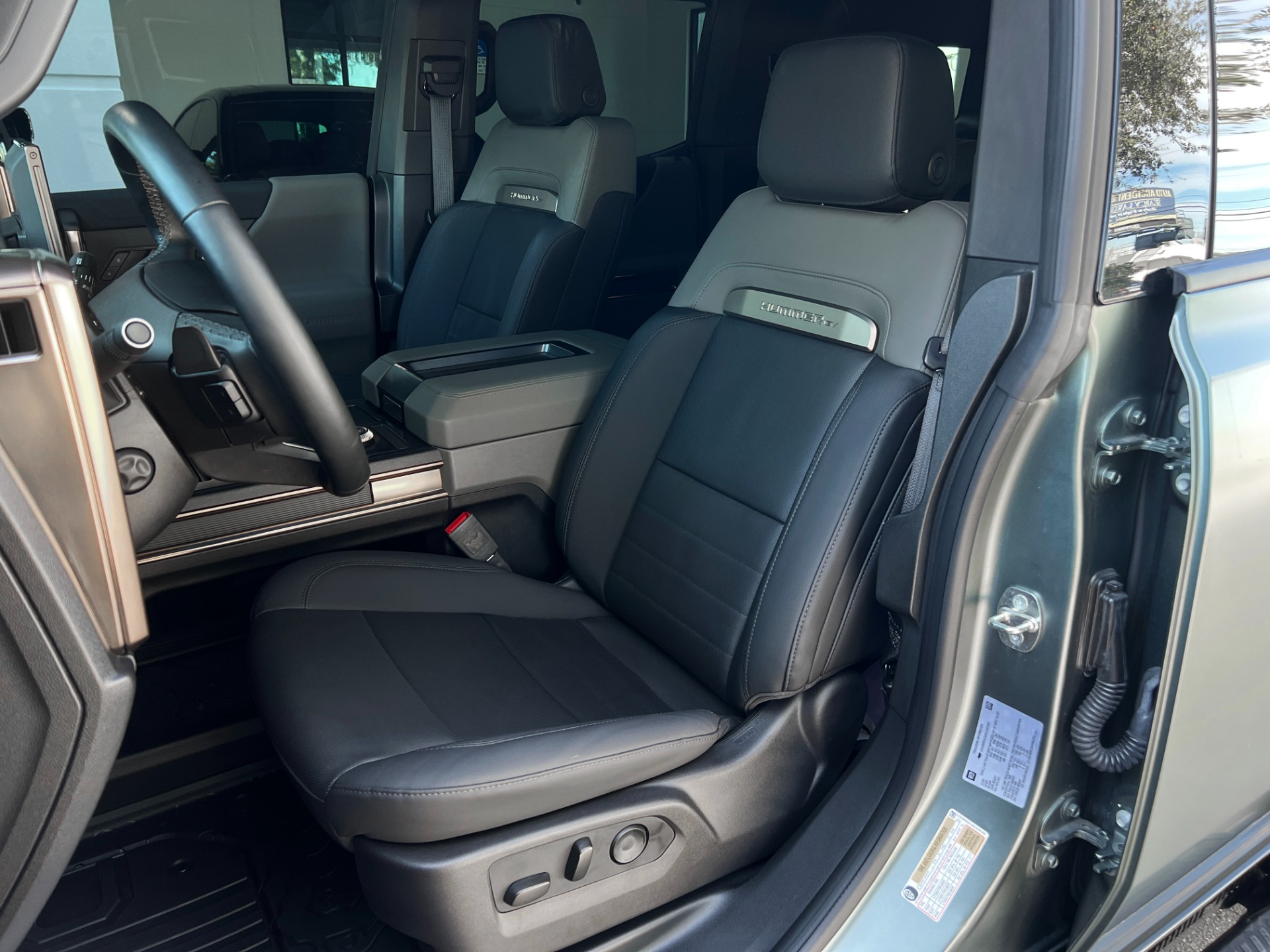 Used-2024-GMC-HUMMER-EV-3X