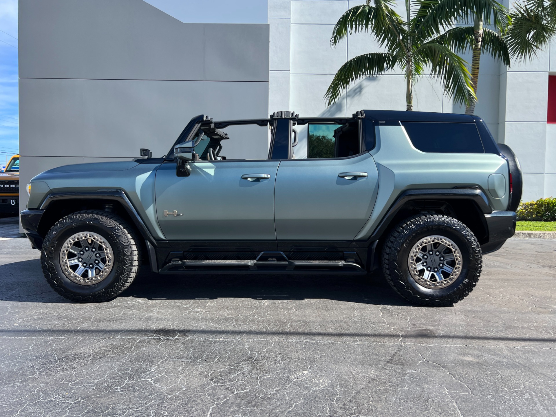 Used-2024-GMC-HUMMER-EV-3X