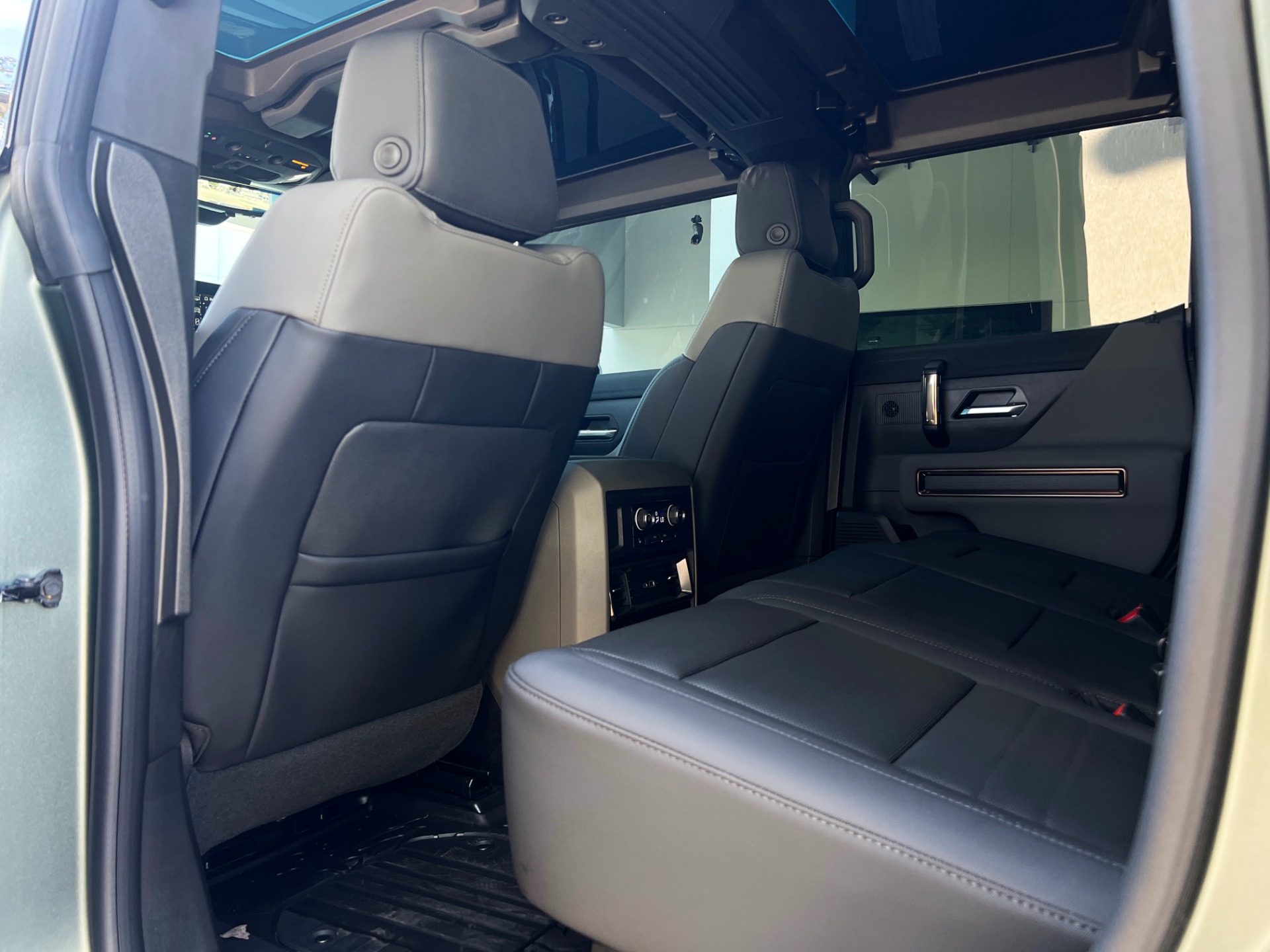 Used-2024-GMC-HUMMER-EV-3X
