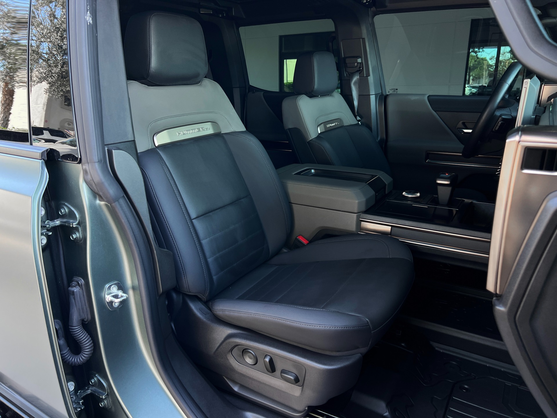 Used-2024-GMC-HUMMER-EV-3X