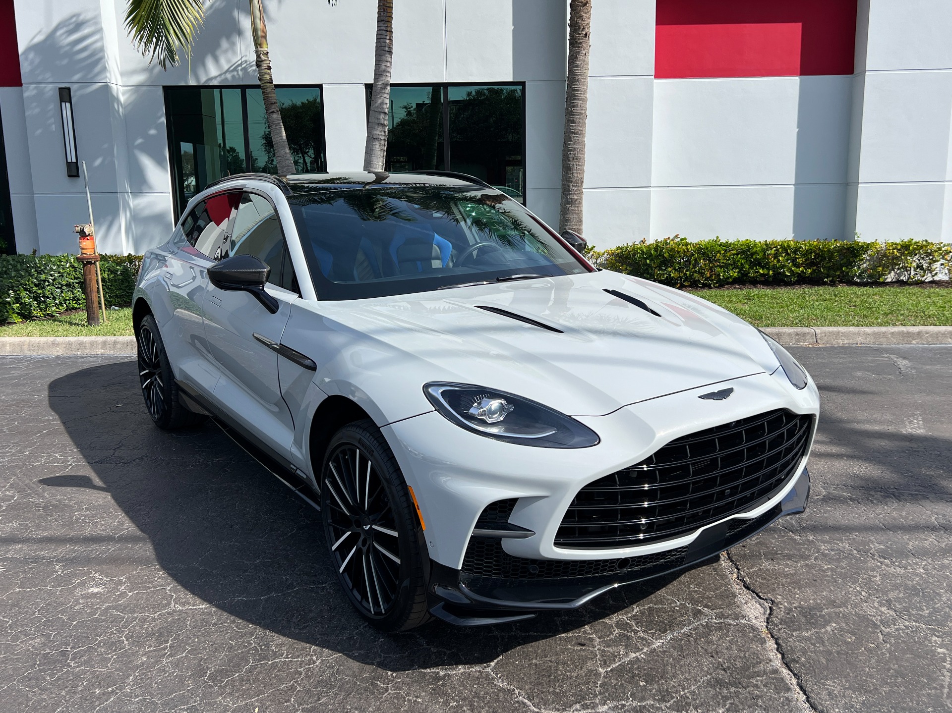Used-2023-Aston-Martin-DBX-707