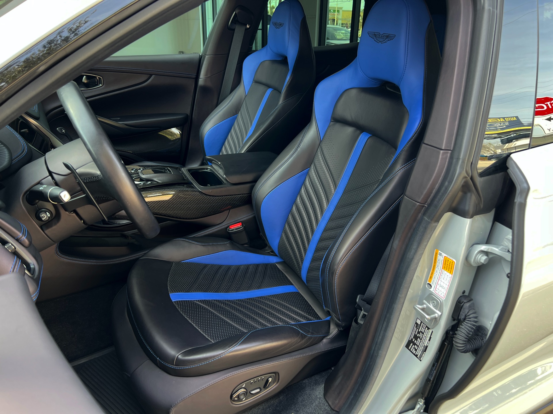 Used-2023-Aston-Martin-DBX-707