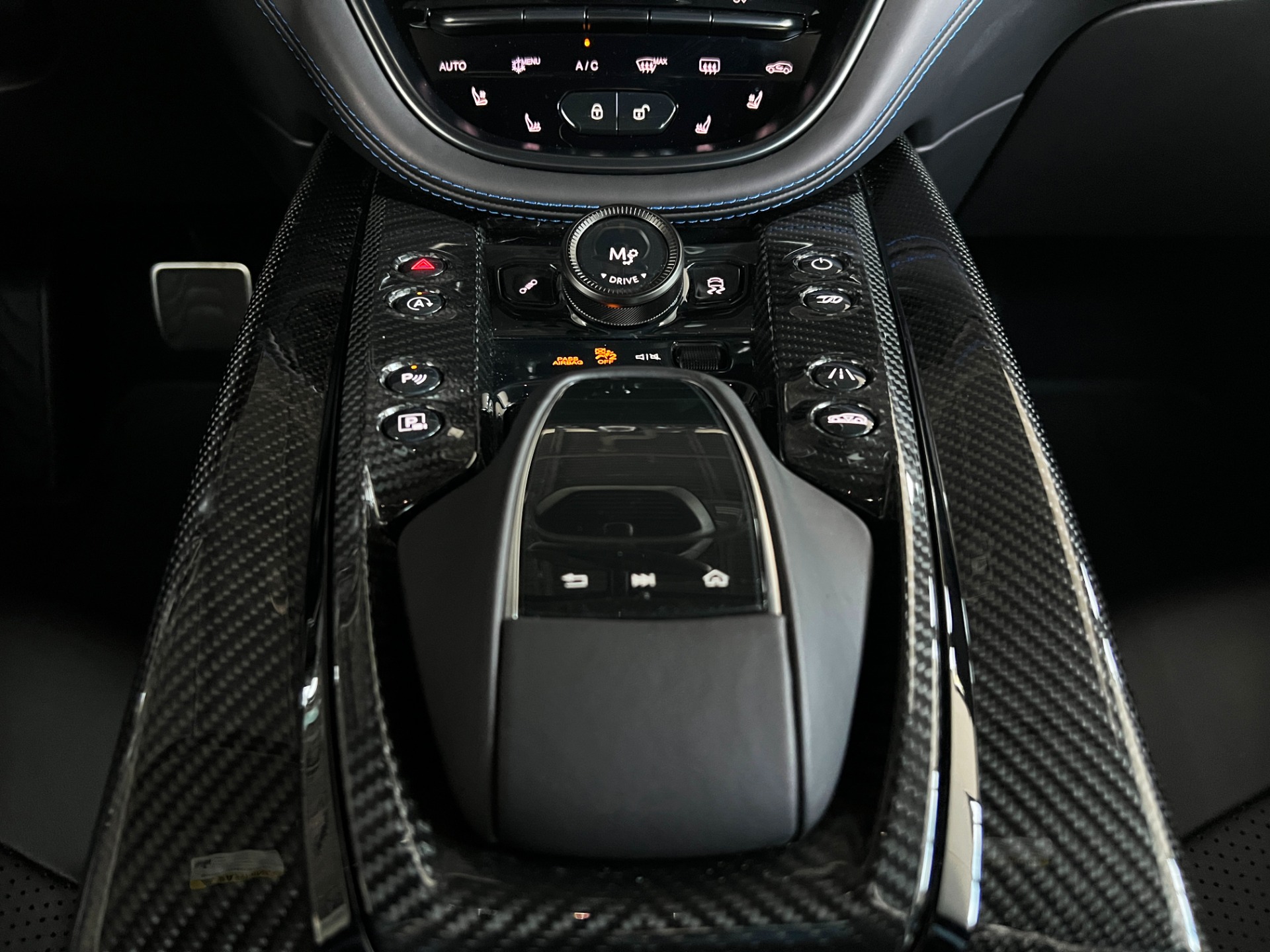 Used-2023-Aston-Martin-DBX-707