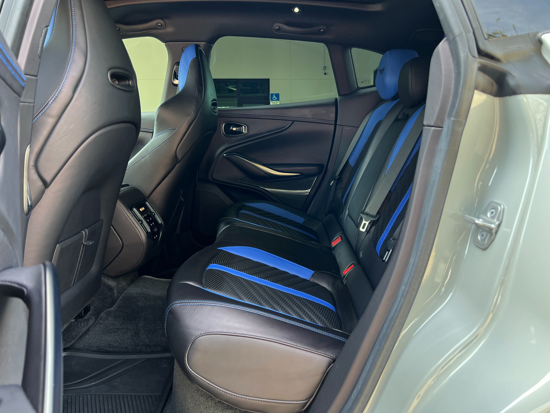 Used-2023-Aston-Martin-DBX-707