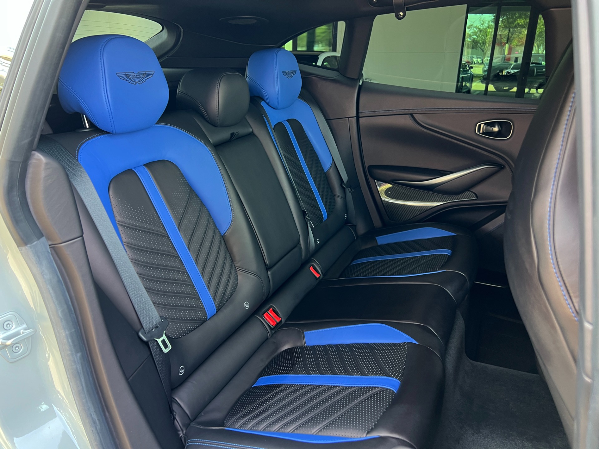 Used-2023-Aston-Martin-DBX-707