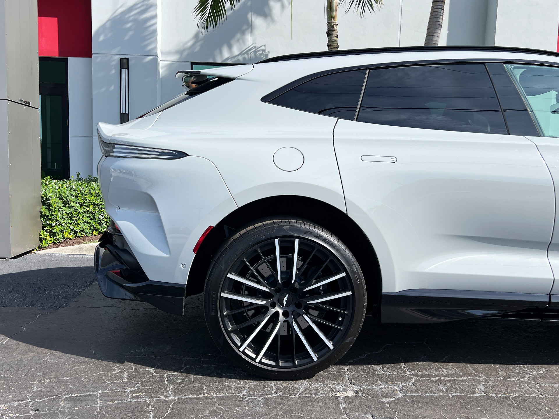 Used-2023-Aston-Martin-DBX-707