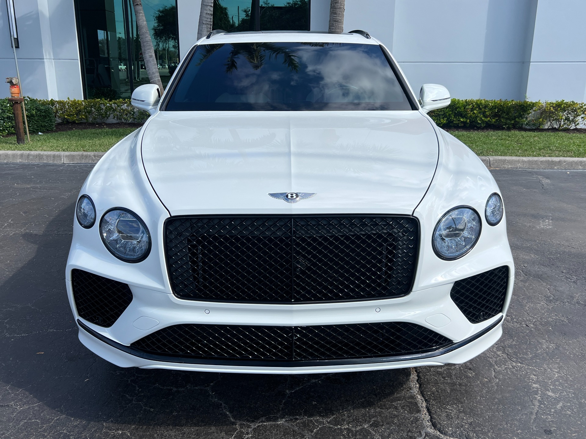 Used-2021-Bentley-Bentayga-V8