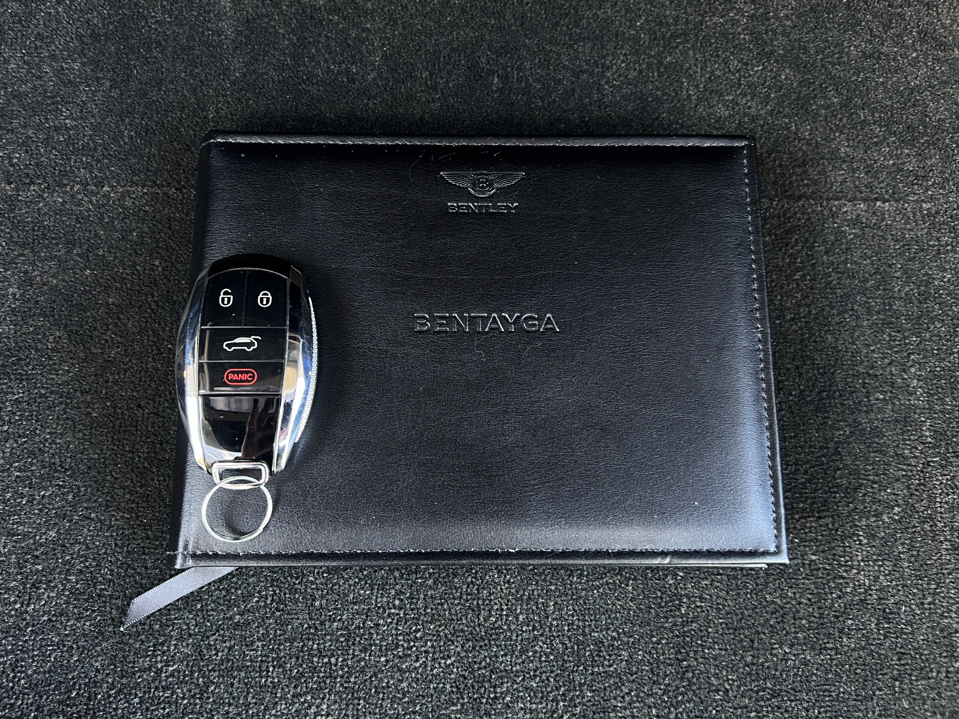 Used-2021-Bentley-Bentayga-V8