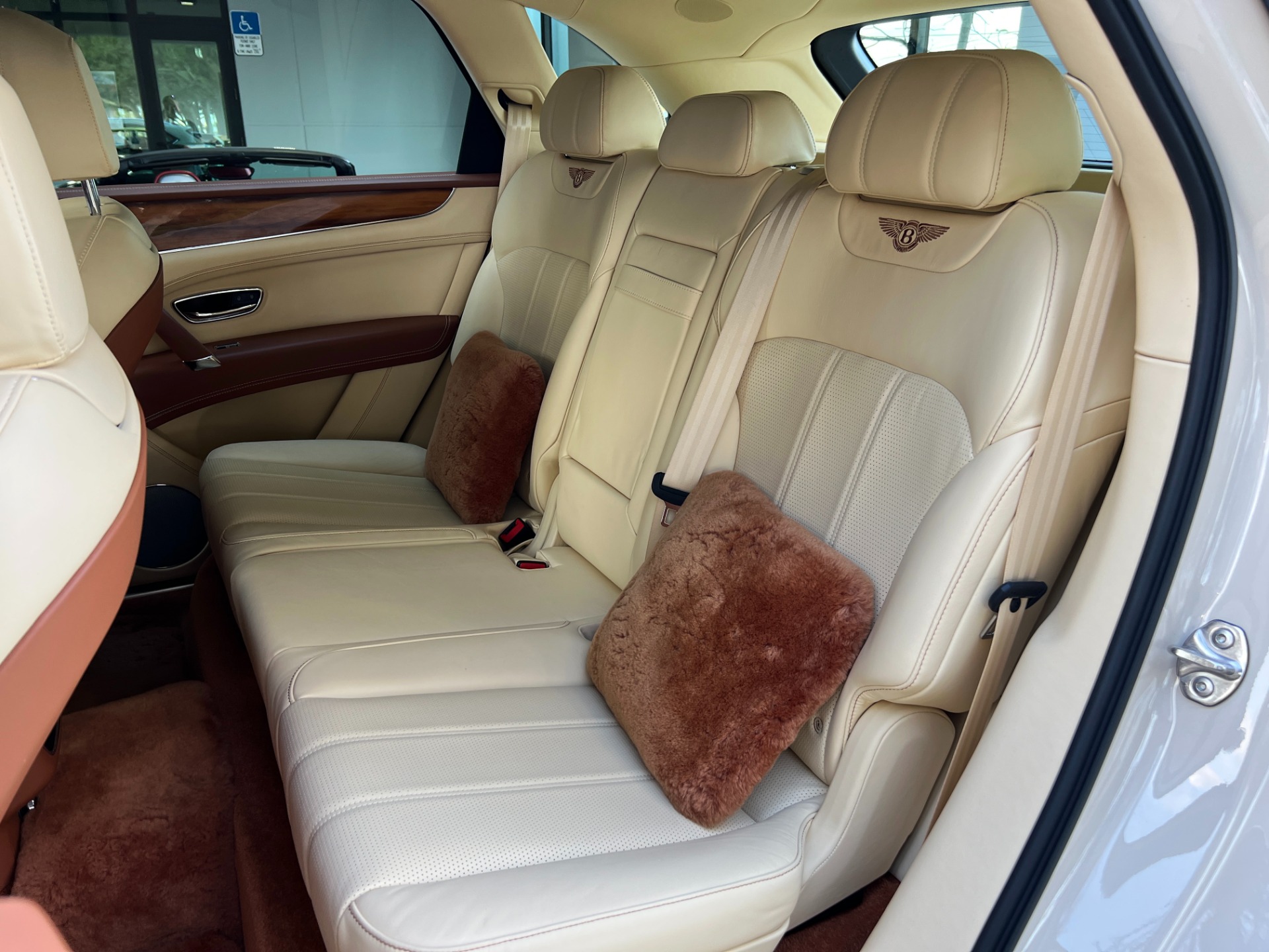 Used-2019-Bentley-Bentayga-V8
