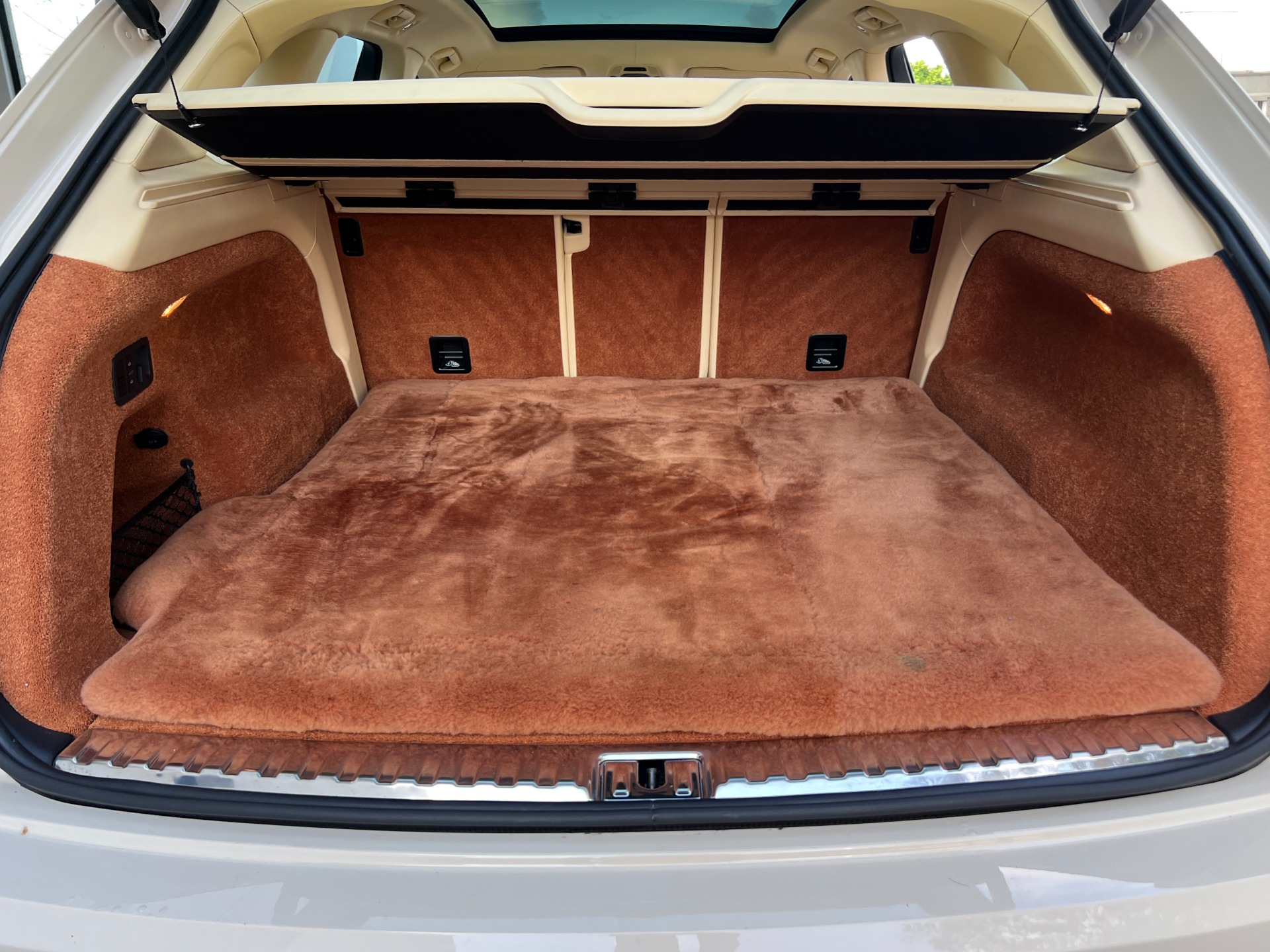 Used-2019-Bentley-Bentayga-V8