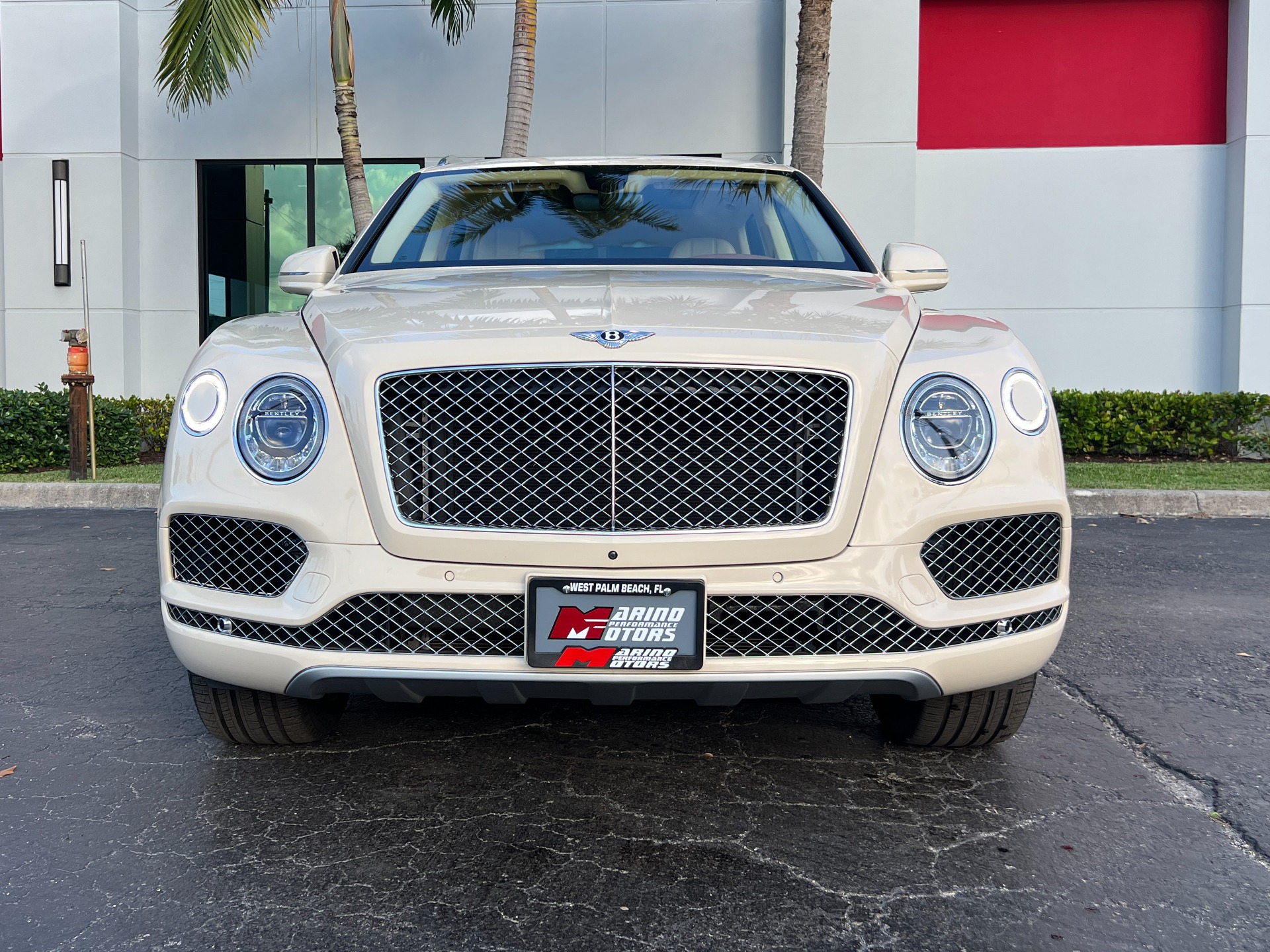 Used-2019-Bentley-Bentayga-V8
