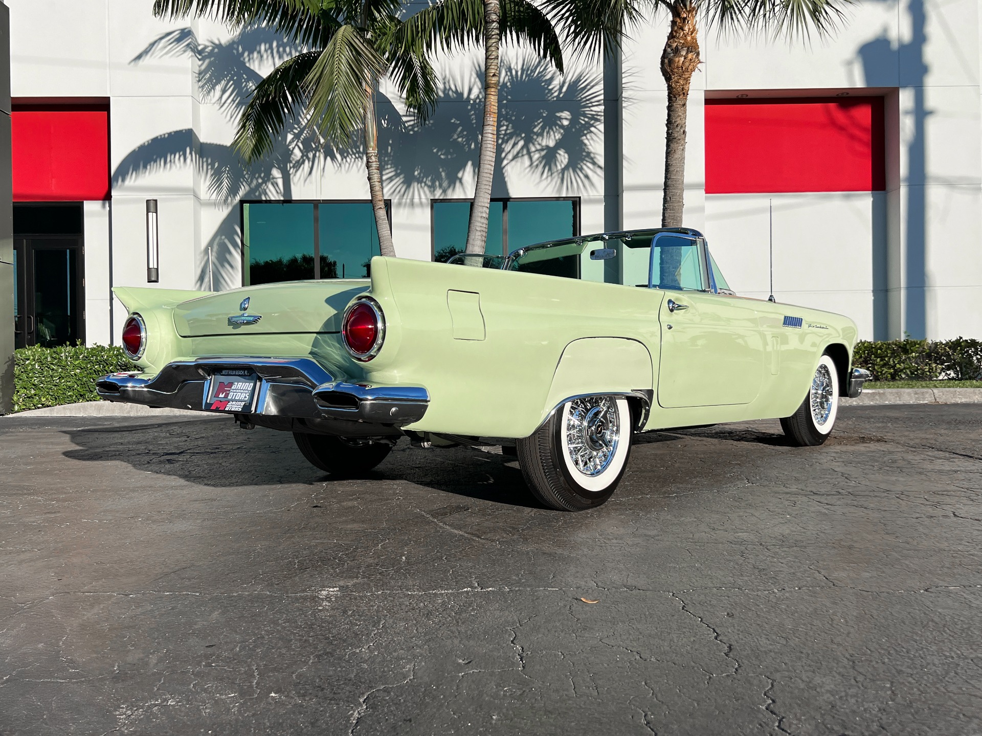 Used-1957-Ford-Thunderbird
