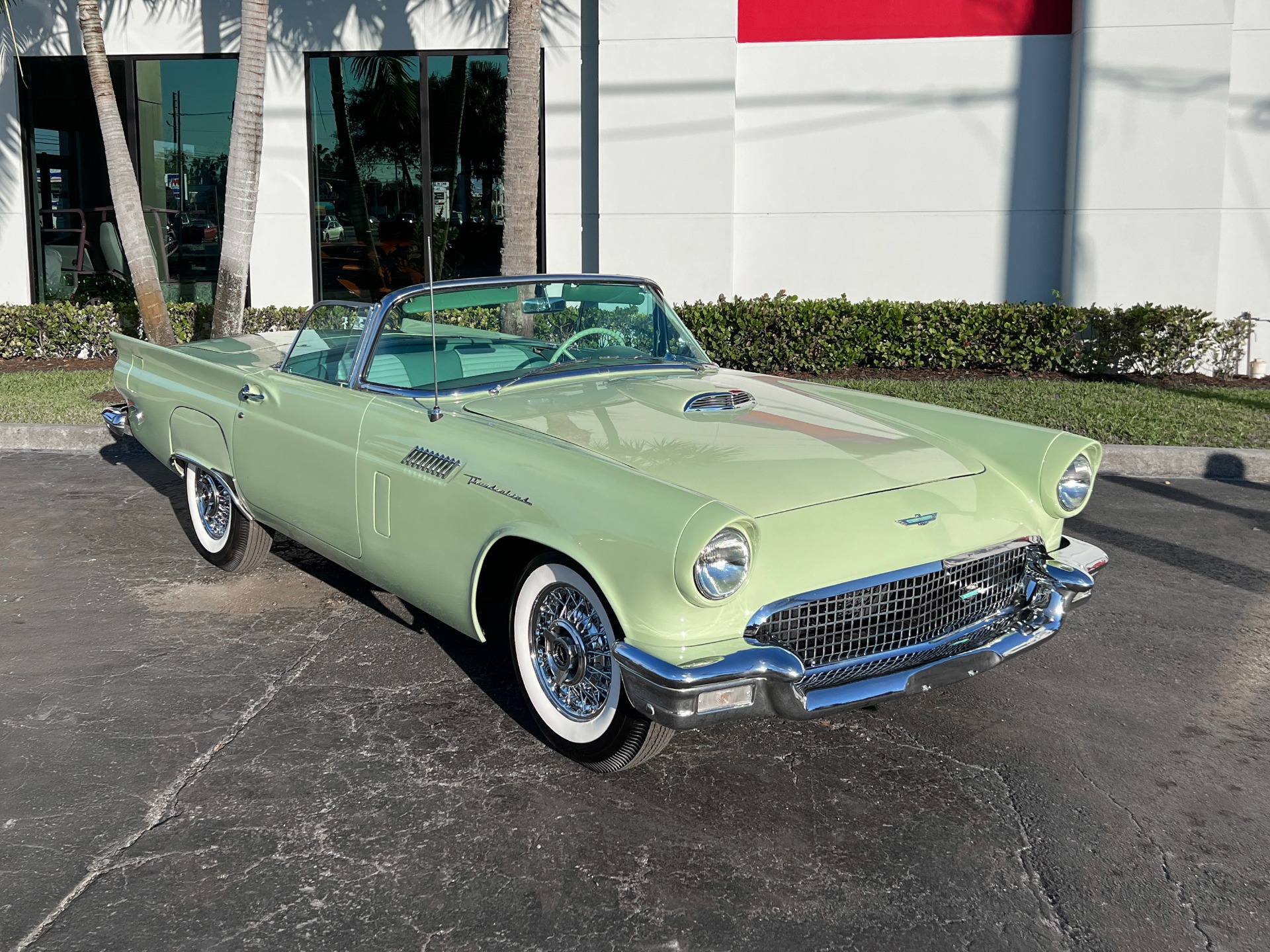 Used-1957-Ford-Thunderbird