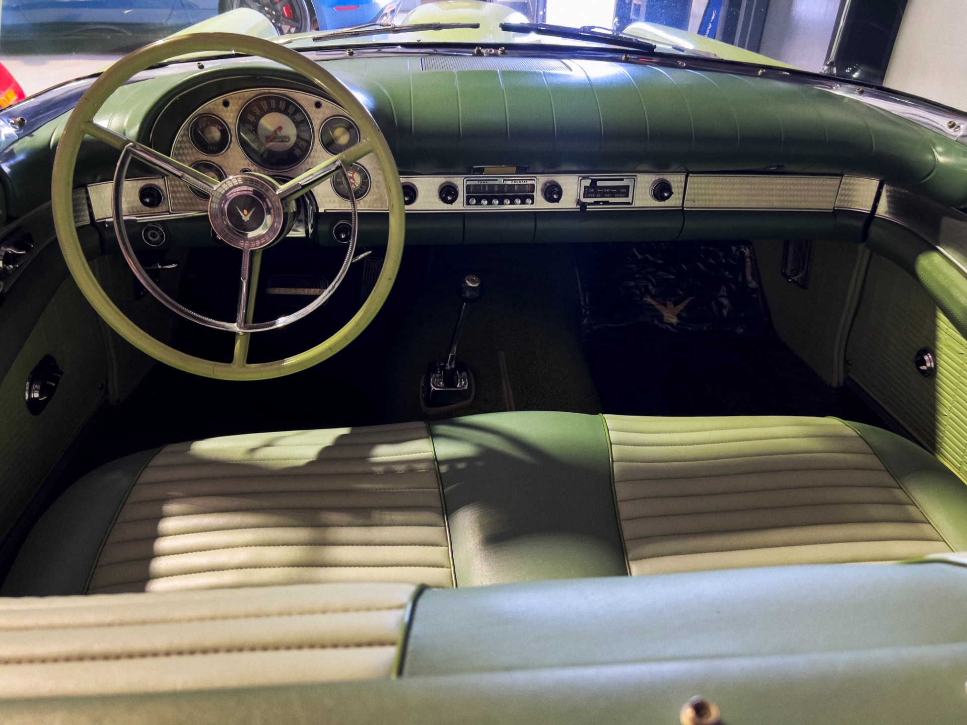 Used-1957-Ford-Thunderbird