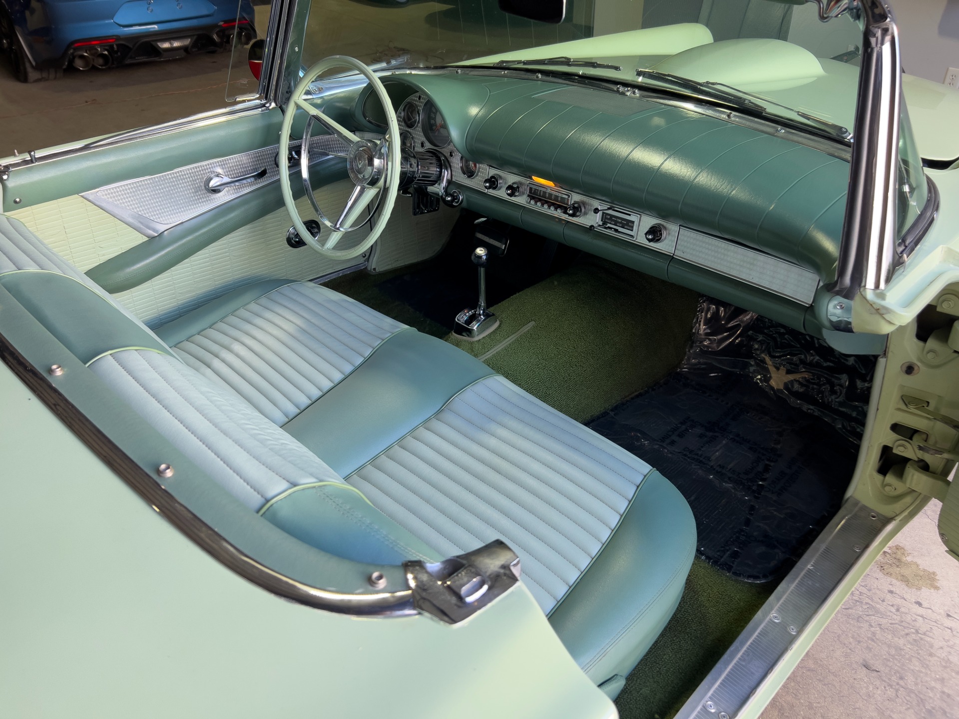 Used-1957-Ford-Thunderbird