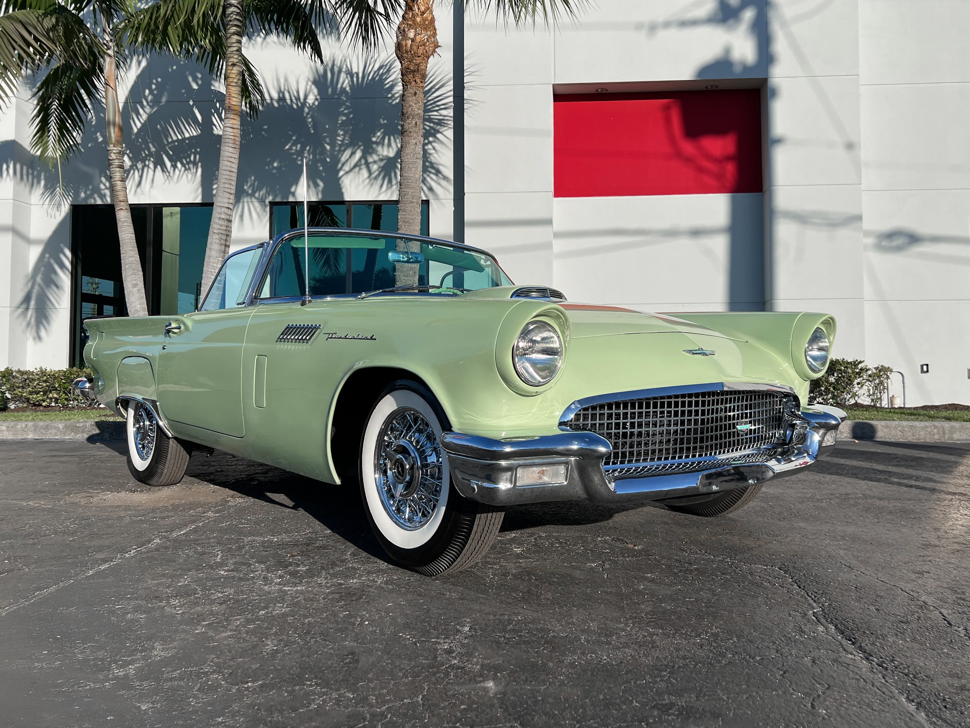 Used-1957-Ford-Thunderbird