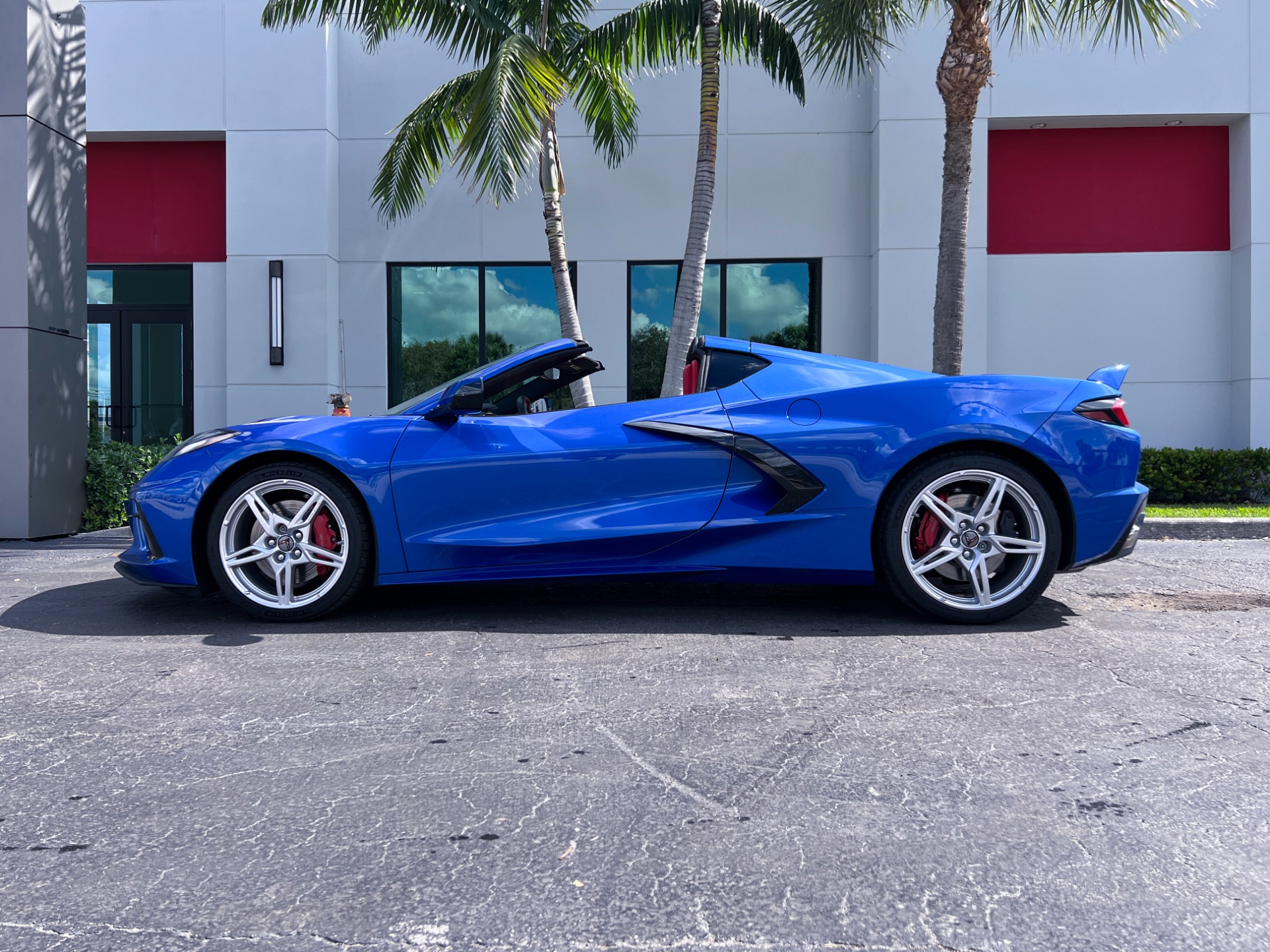 Used-2021-Chevrolet-Corvette-Stingray