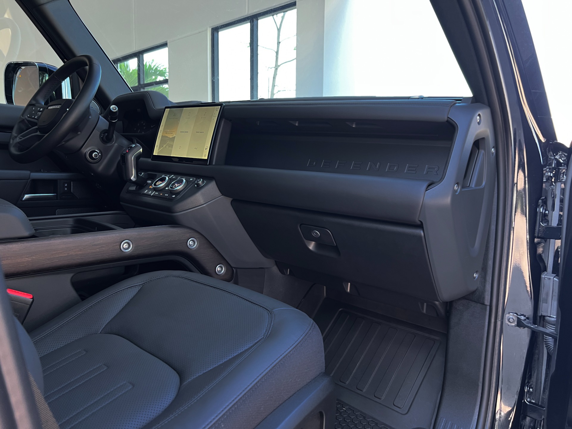 Used-2024-Land-Rover-Defender-110-P400-X