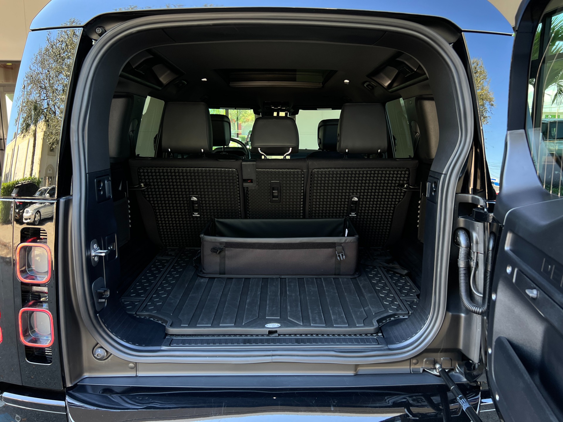 Used-2024-Land-Rover-Defender-110-P400-X