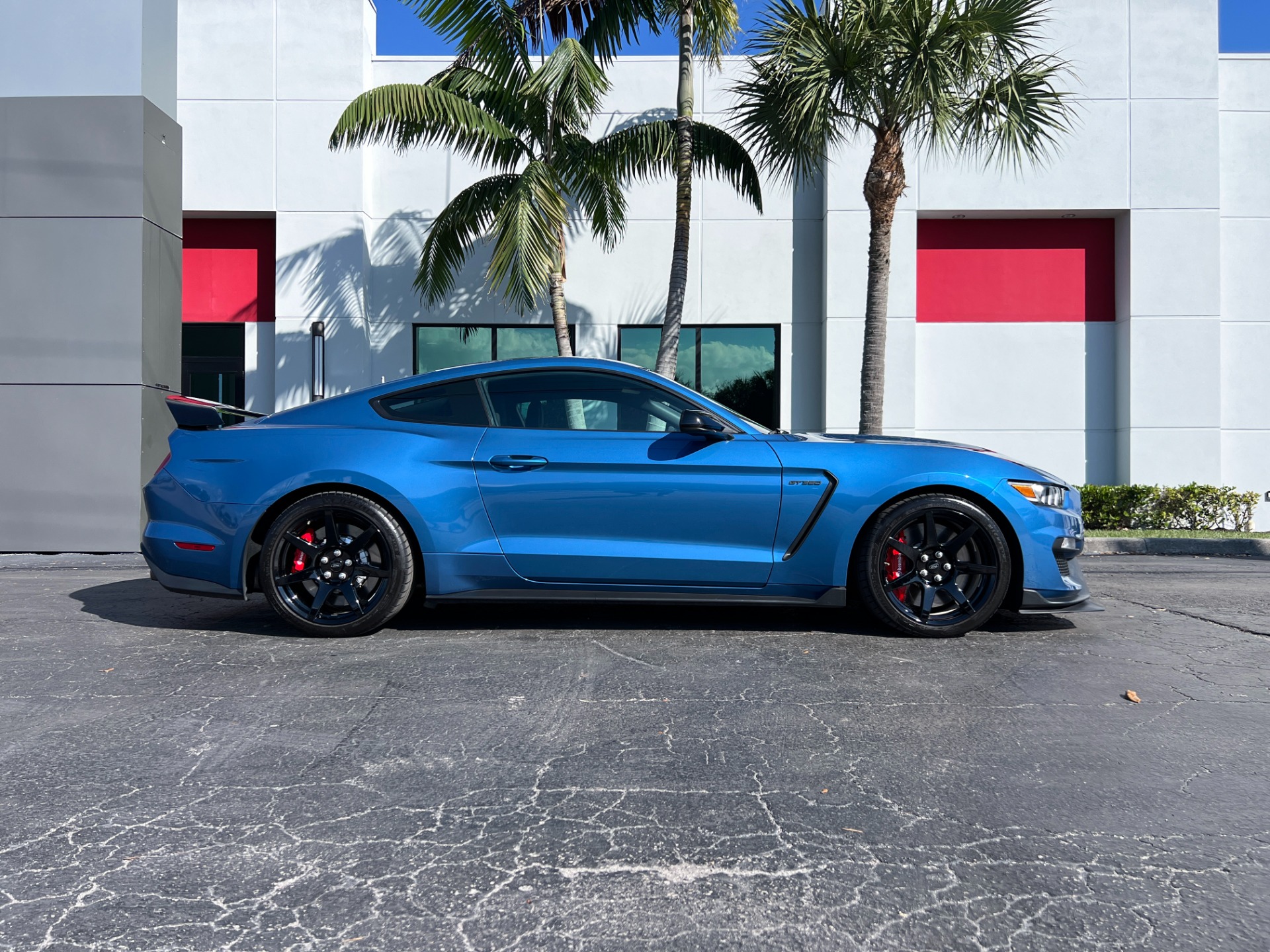 Used-2020-Ford-Mustang-Shelby-GT350R