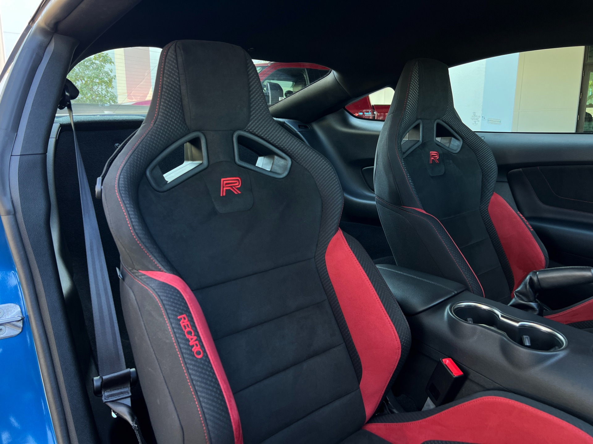 Used-2020-Ford-Mustang-Shelby-GT350R