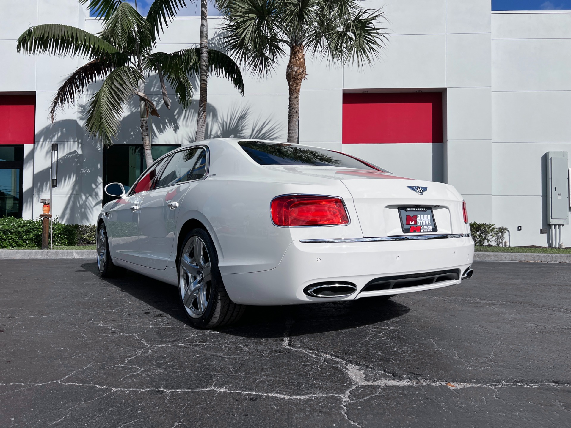 Used-2014-Bentley-Flying-Spur