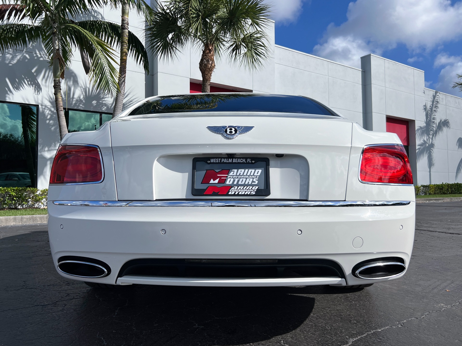 Used-2014-Bentley-Flying-Spur