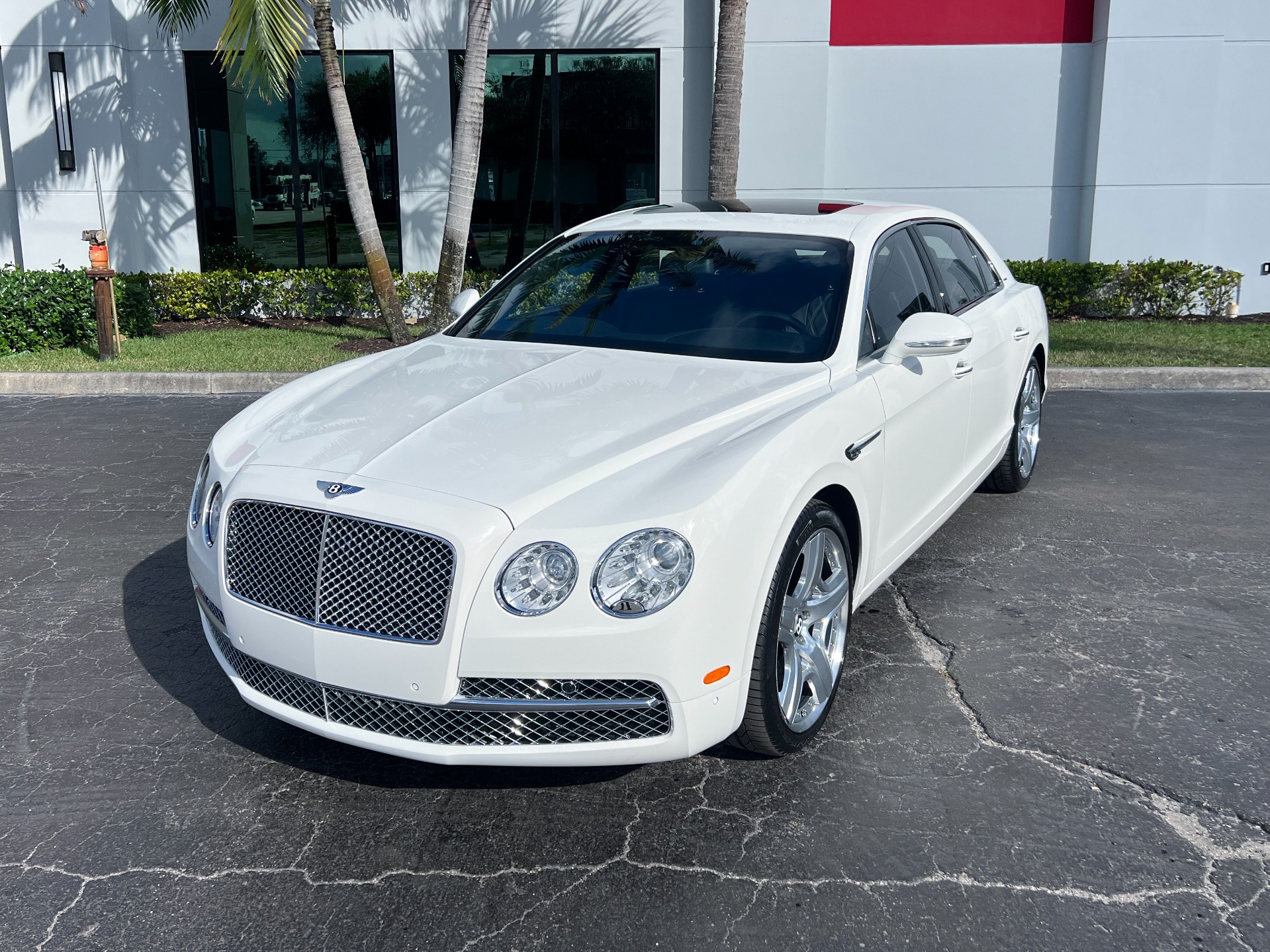 Used-2014-Bentley-Flying-Spur