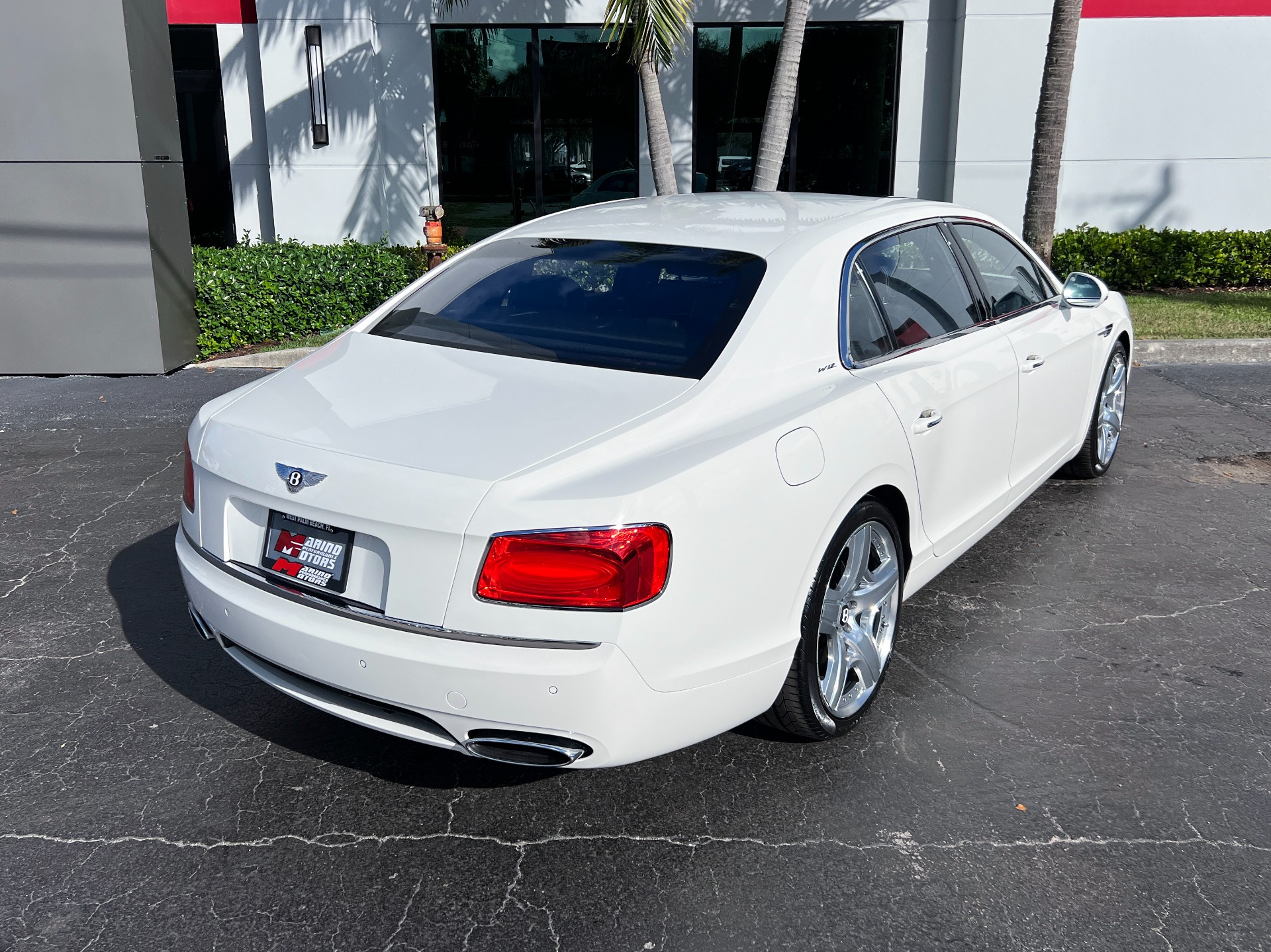 Used-2014-Bentley-Flying-Spur