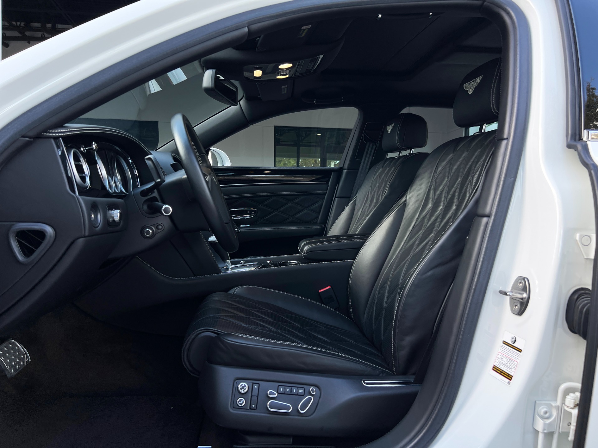 Used-2014-Bentley-Flying-Spur