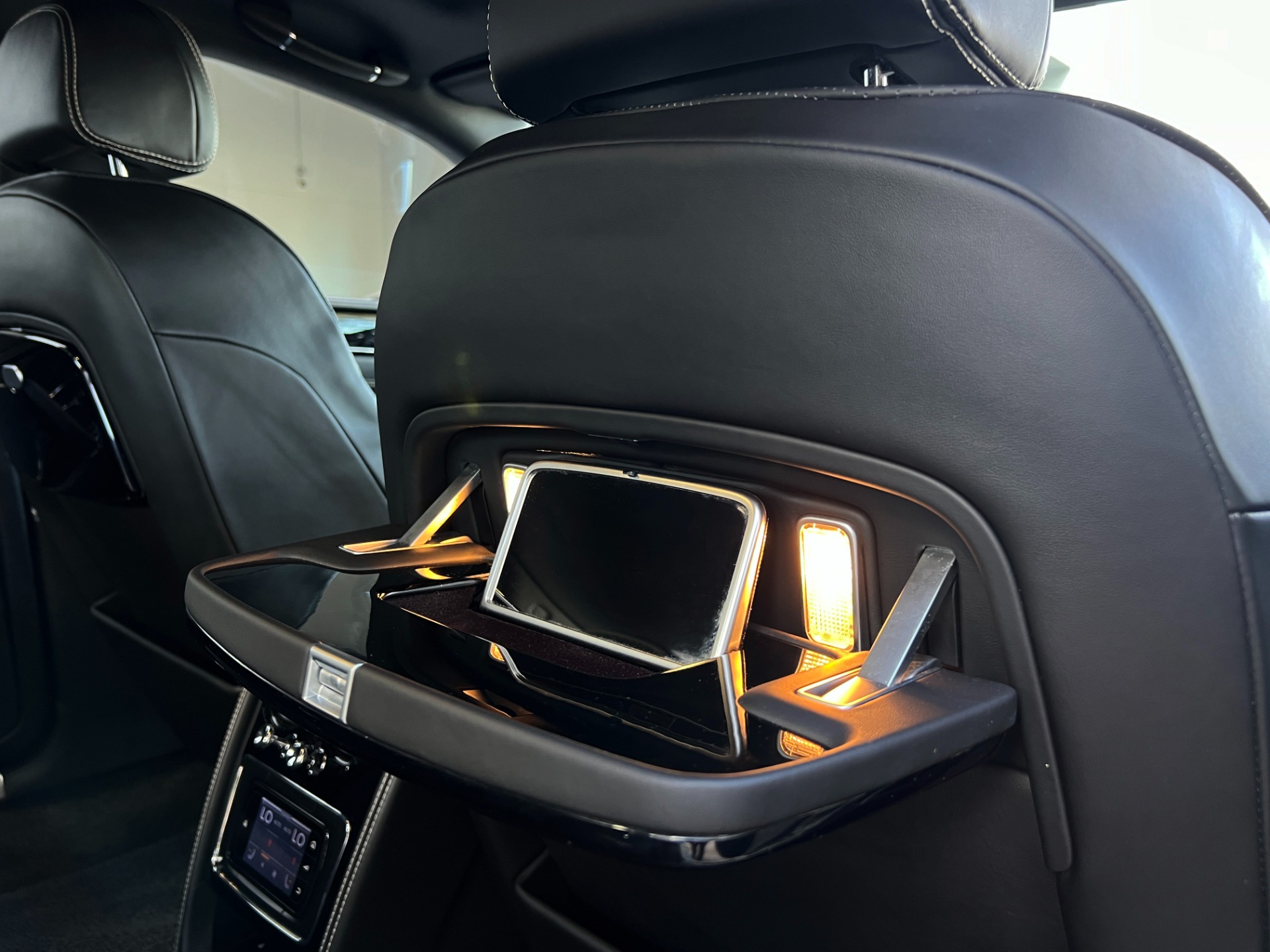 Used-2014-Bentley-Flying-Spur