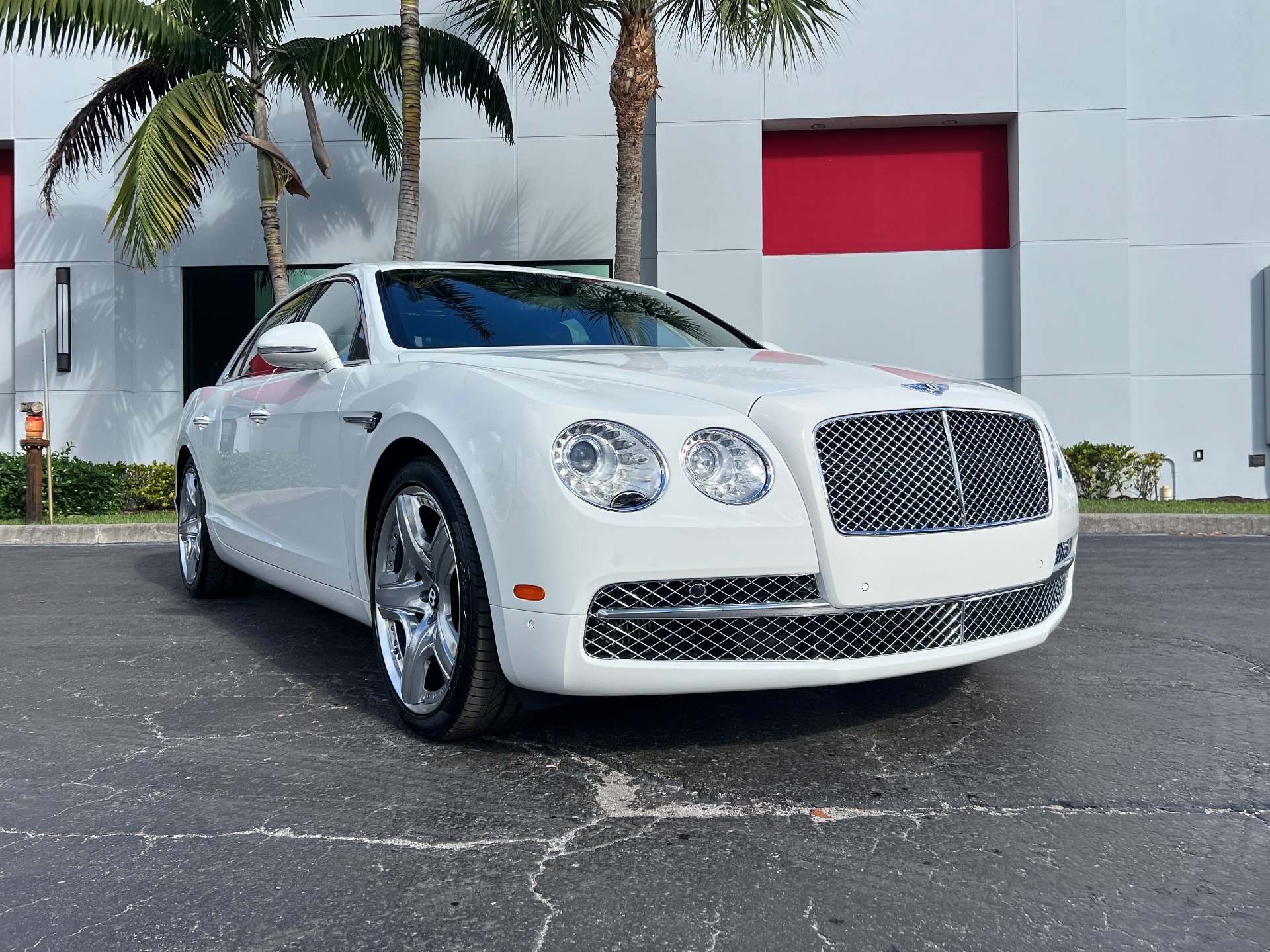 Used-2014-Bentley-Flying-Spur