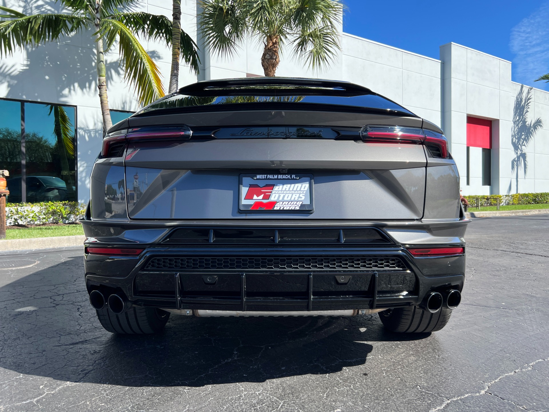 Used-2024-Lamborghini-Urus-S
