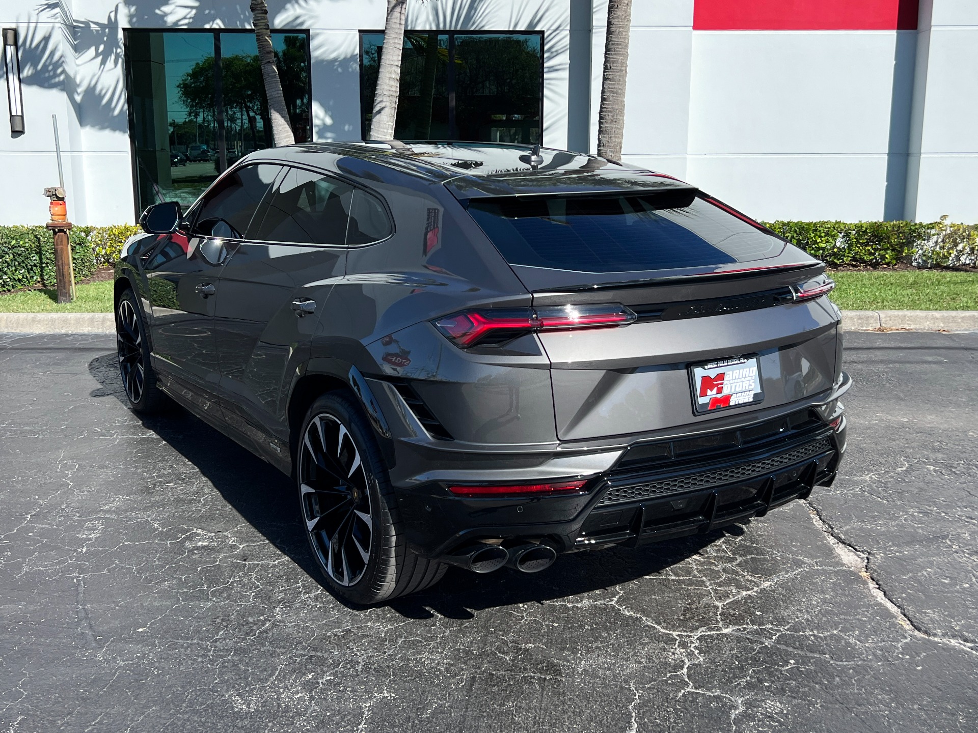 Used-2024-Lamborghini-Urus-S