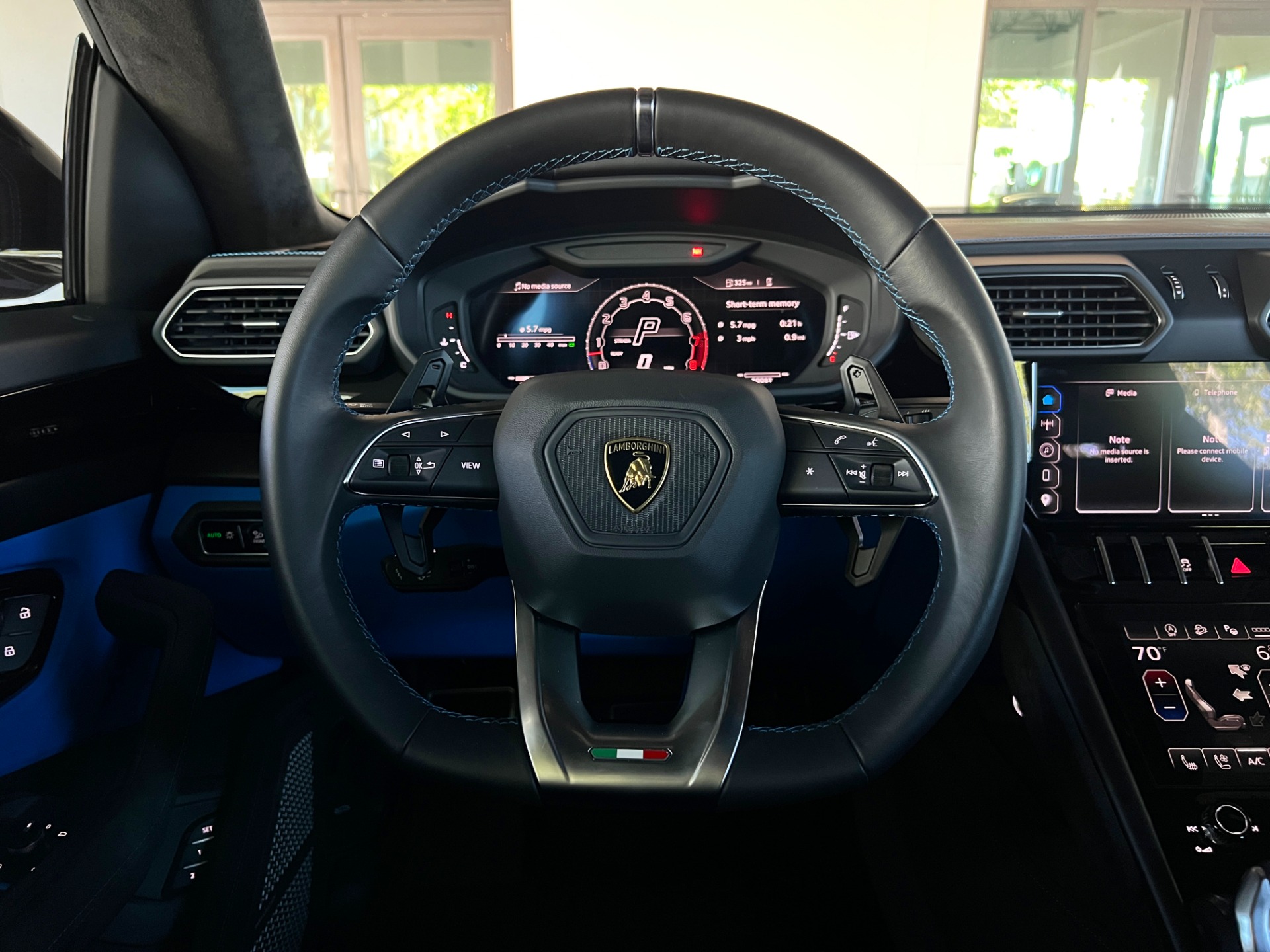 Used-2024-Lamborghini-Urus-S