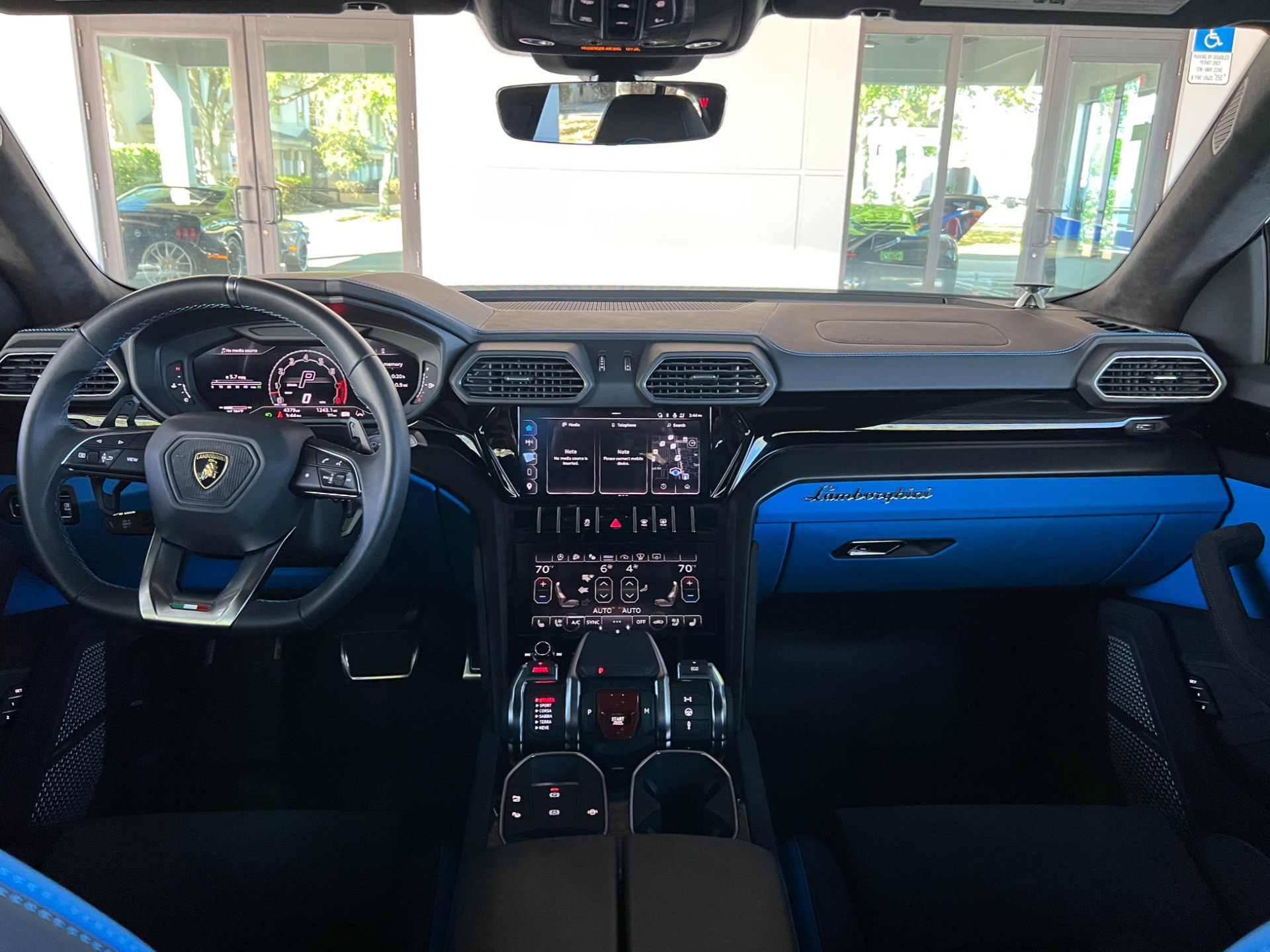 Used-2024-Lamborghini-Urus-S