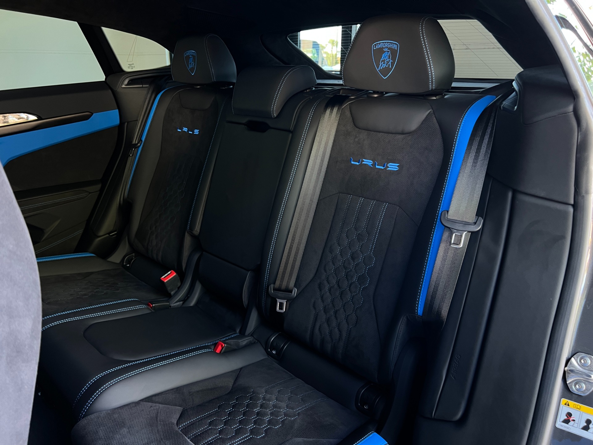 Used-2024-Lamborghini-Urus-S