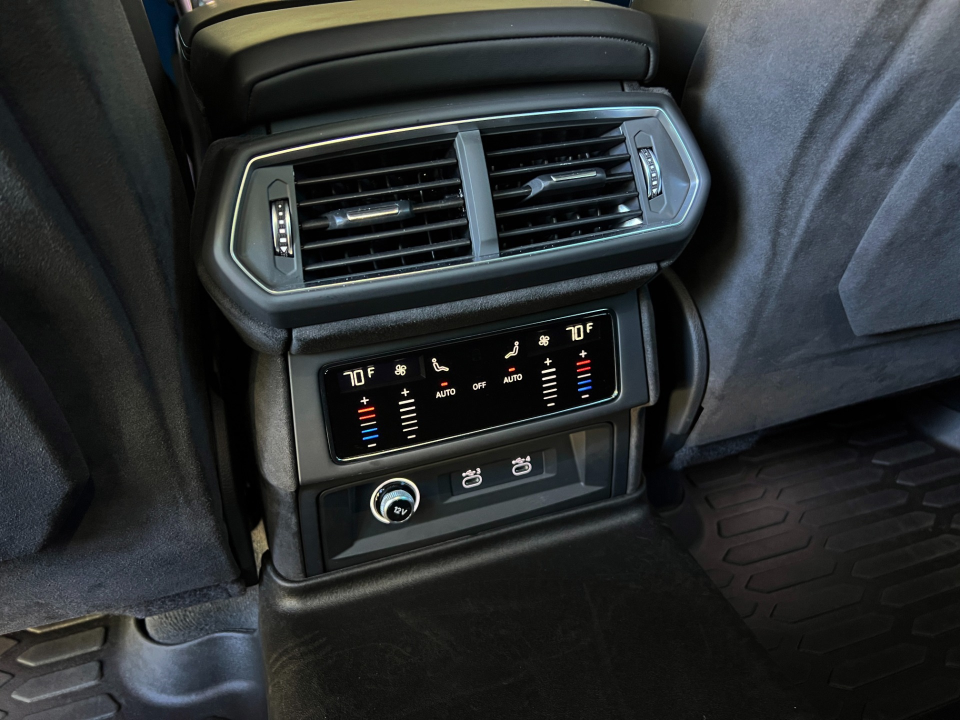 Used-2024-Lamborghini-Urus-S