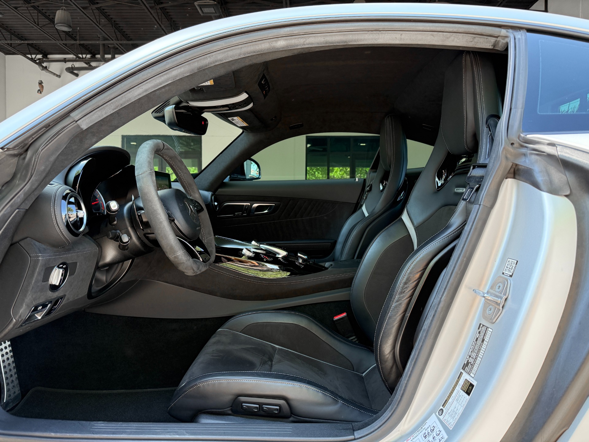 Used-2019-Mercedes-Benz-AMG-GT-R