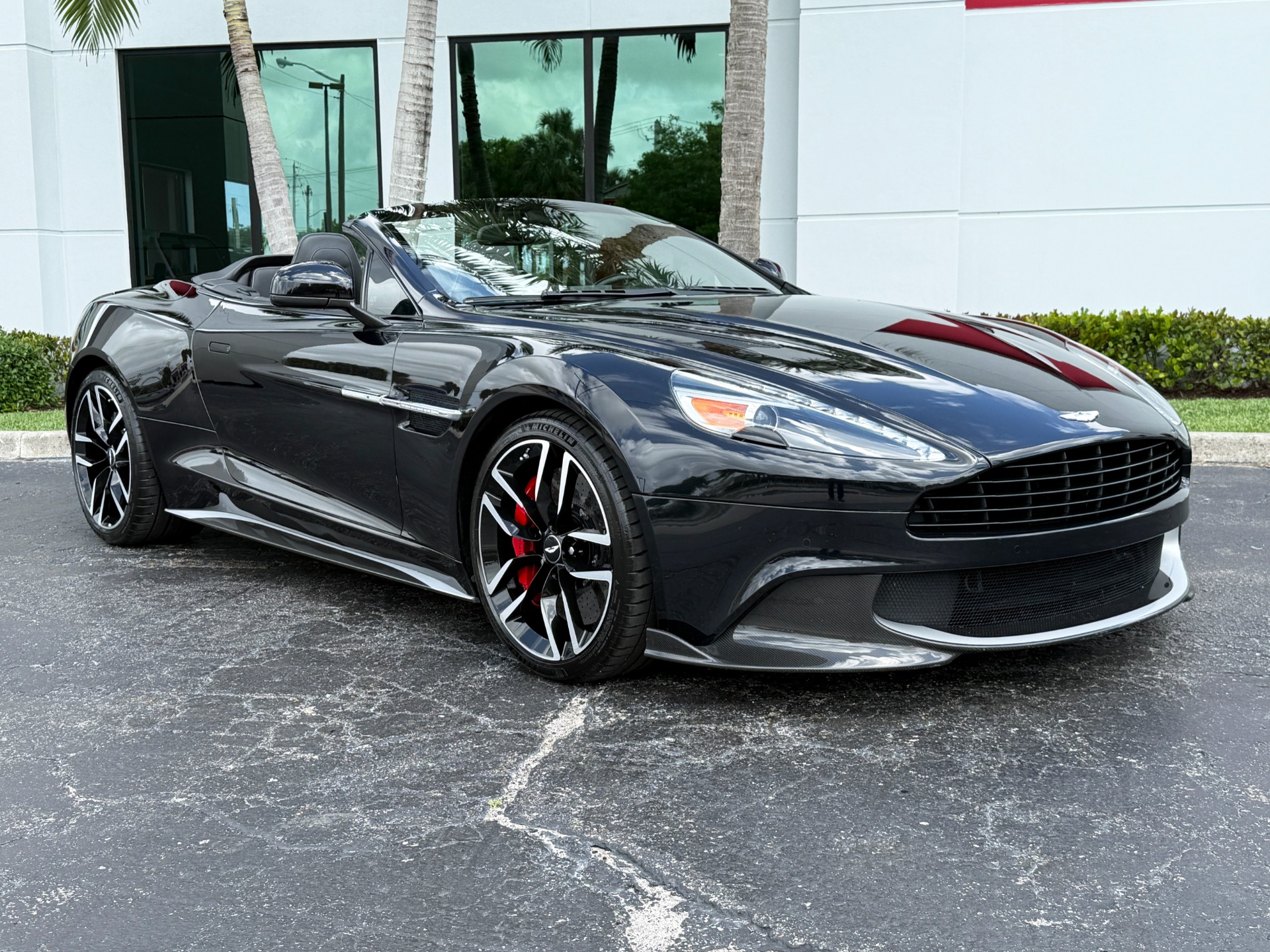Used-2018-Aston-Martin-Vanquish-S-Volante