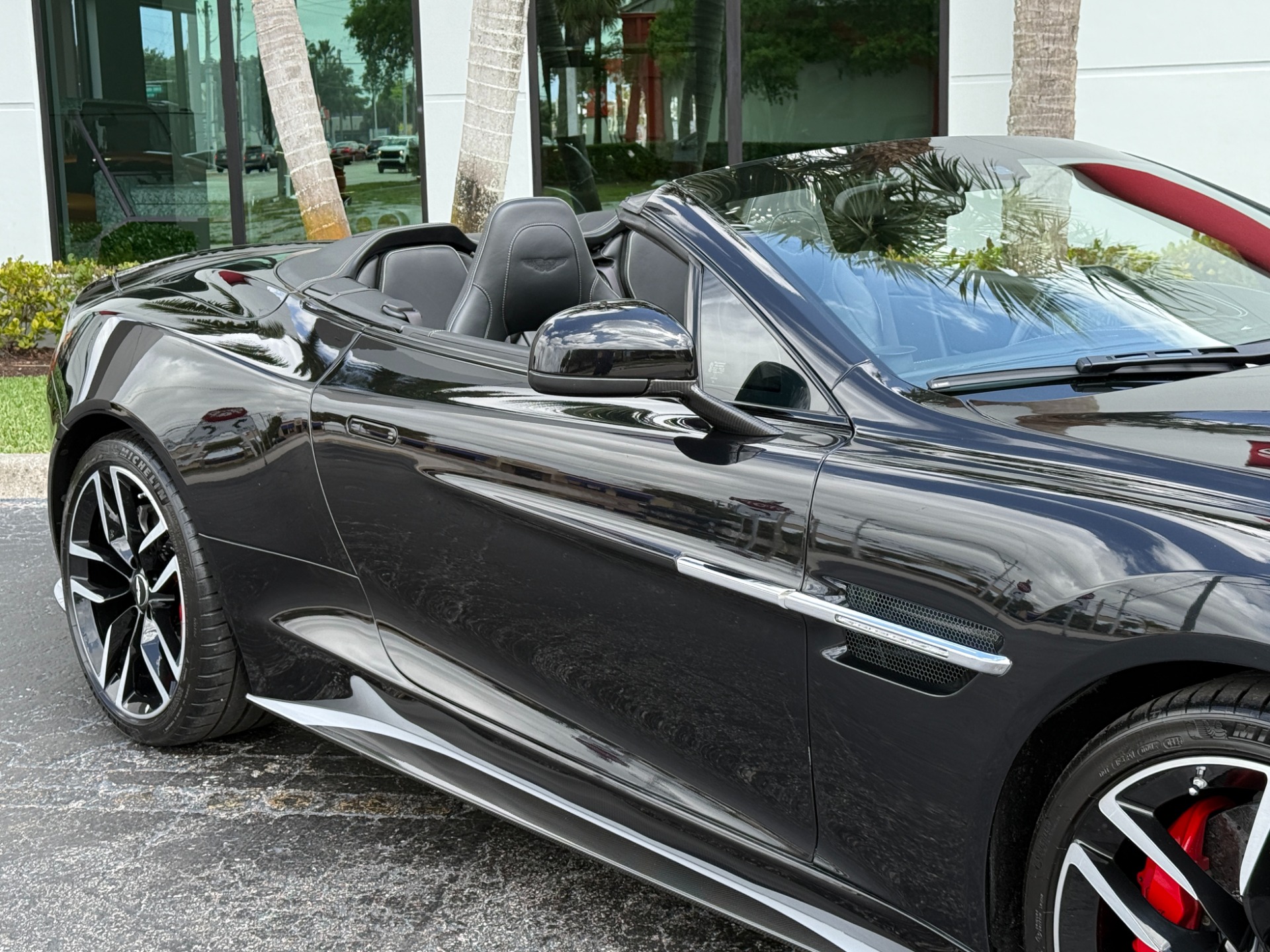 Used-2018-Aston-Martin-Vanquish-S-Volante