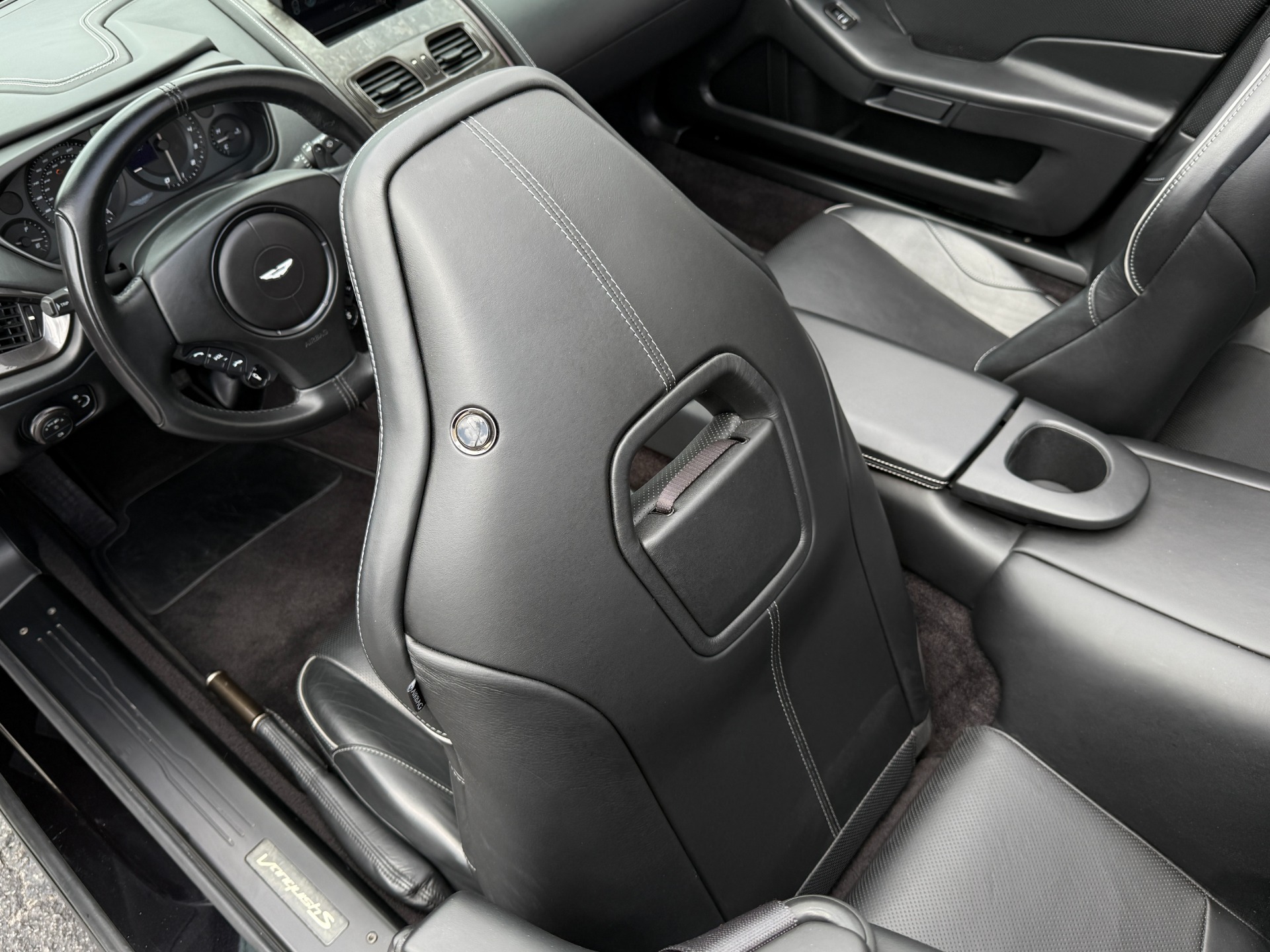Used-2018-Aston-Martin-Vanquish-S-Volante