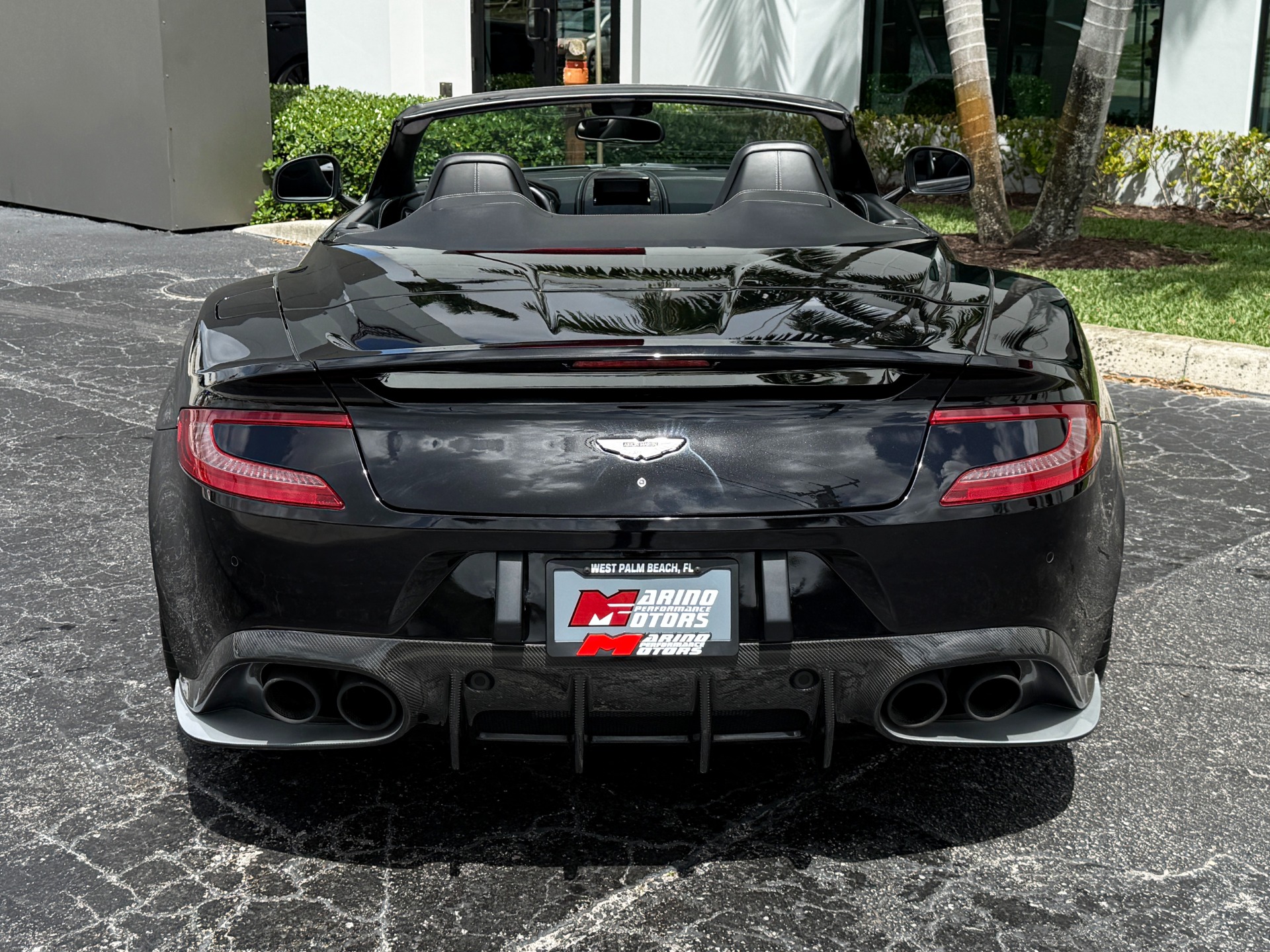 Used-2018-Aston-Martin-Vanquish-S-Volante