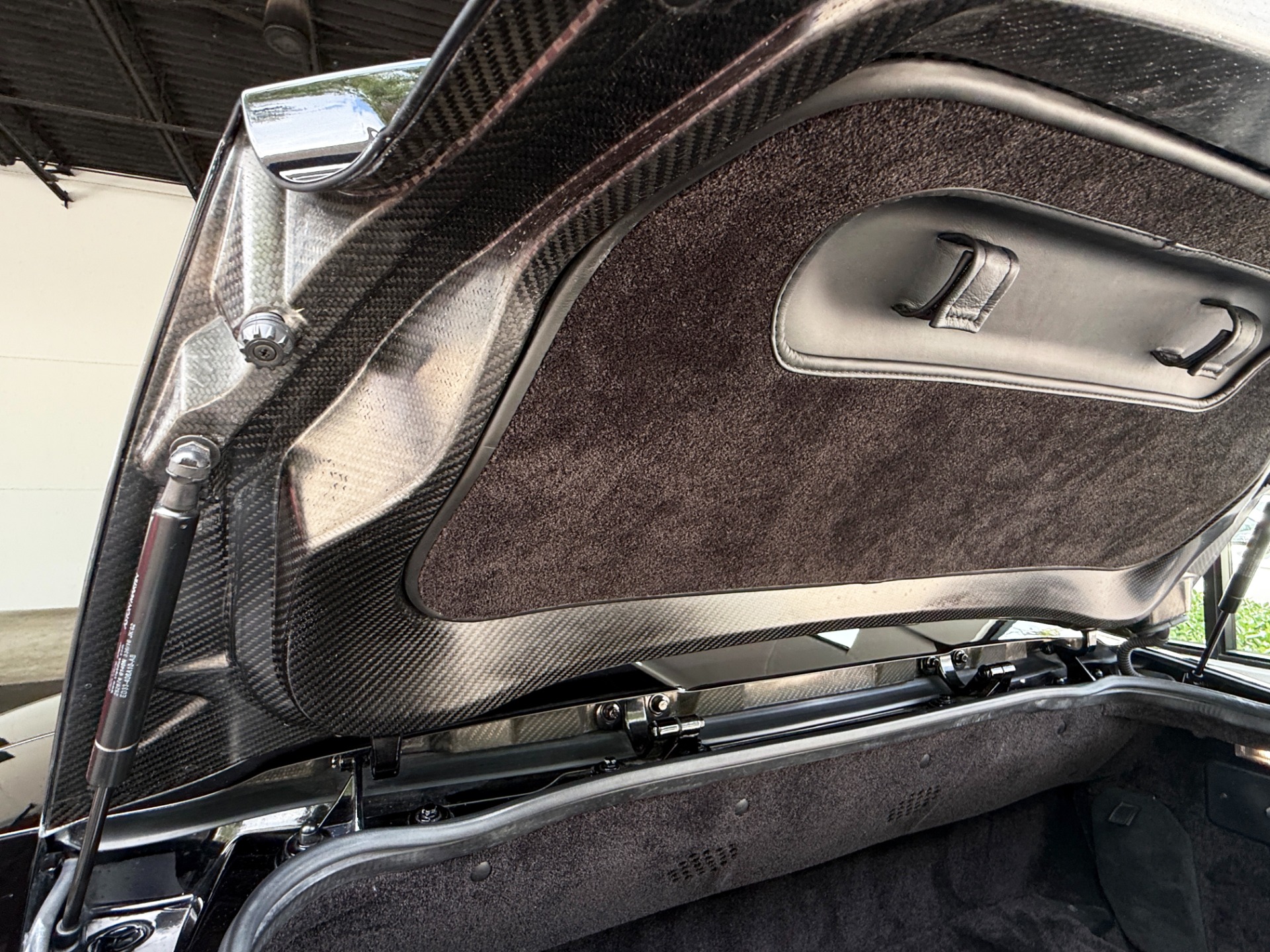 Used-2018-Aston-Martin-Vanquish-S-Volante